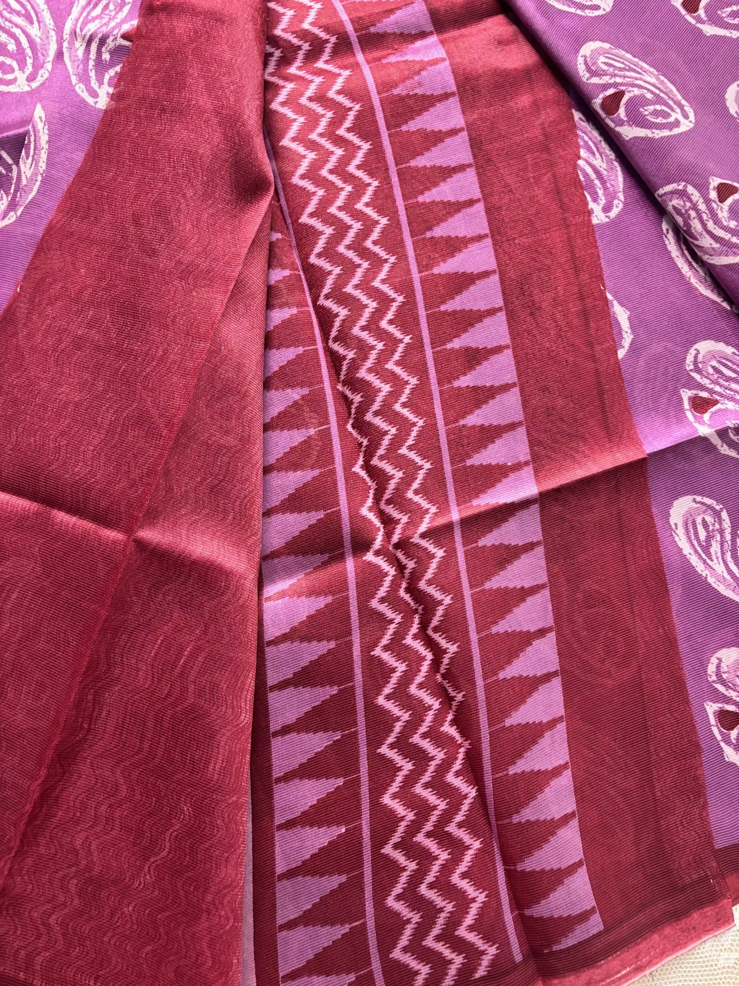 Pink Silk Soft Cotton Saree with Mango Motif Body and Zig Zag pattern Red Border and pallu