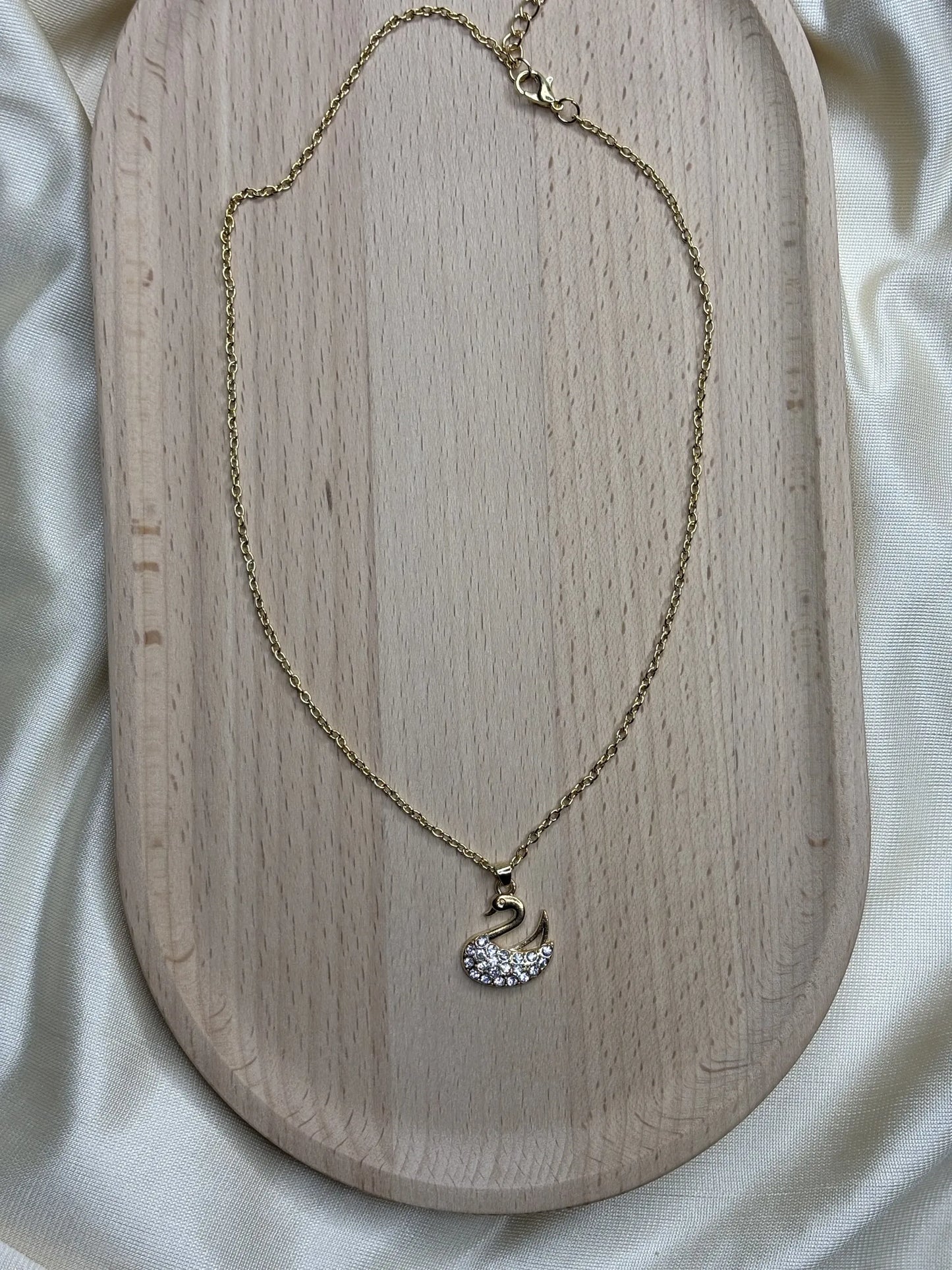 Swan Crystal Pendant Necklace | NK-N2-001