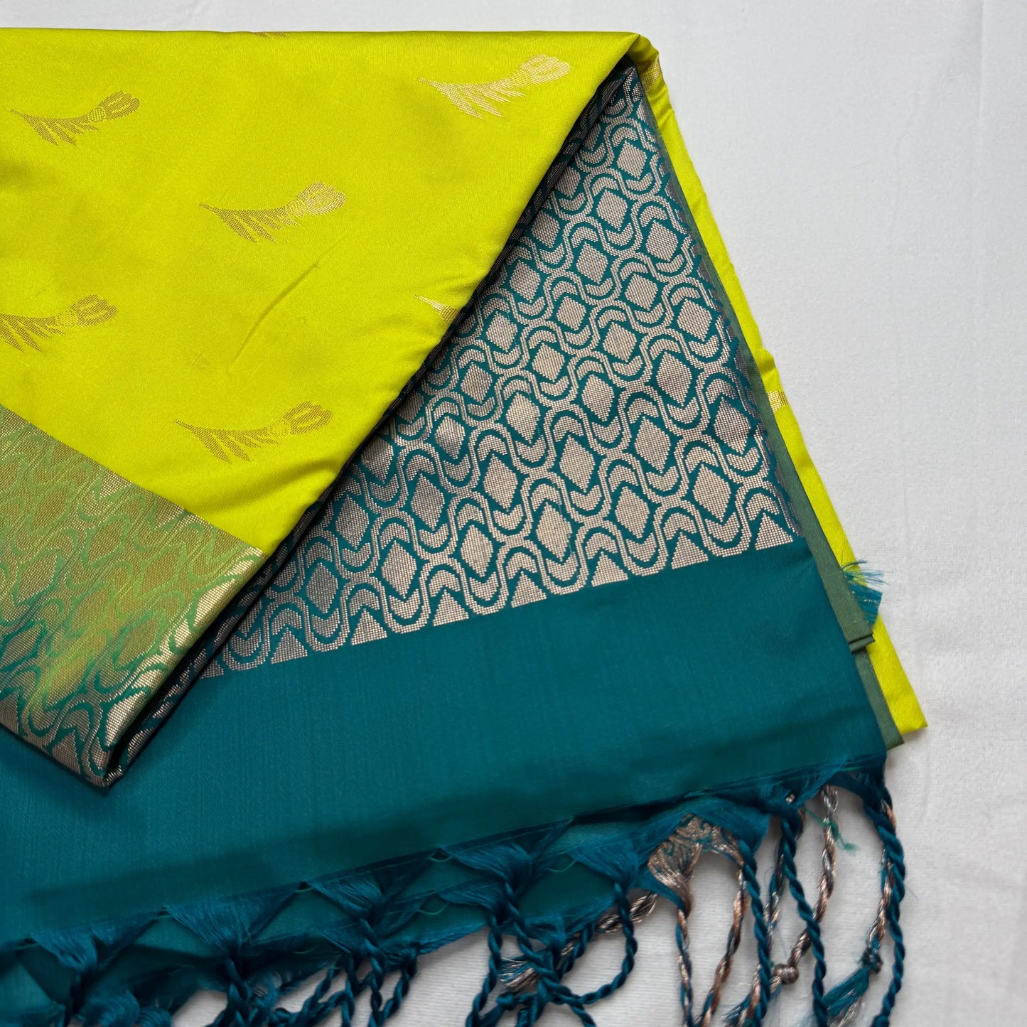 Neon Yellow & Teal – Soft Silk Saree with Geometric Pallu -SKU: J4-010