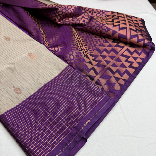 Elegant Grey & Purple – Soft Silk Saree with Geometric Pallu -SKU: I4-004