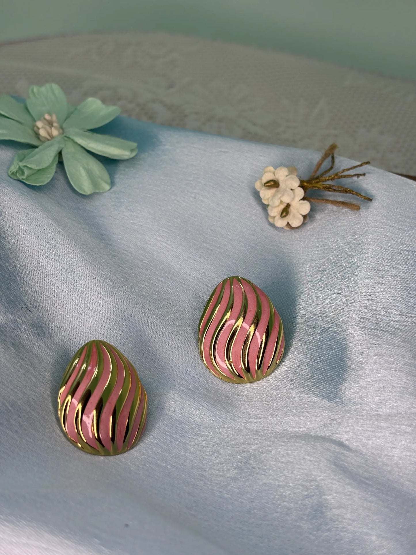 Pink Enamel Swirl Stud Earrings (SKU: B4-ER-014)