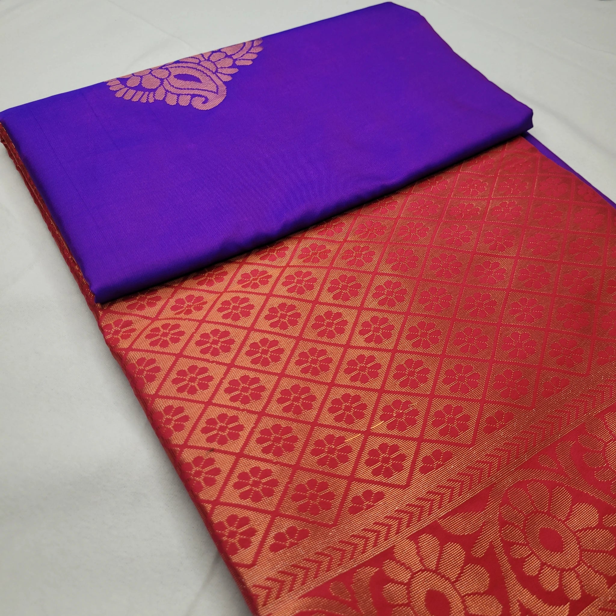 Royal Purple & Red – Handloom Saree with Floral Pallu and Paisley Motifs | H4-002