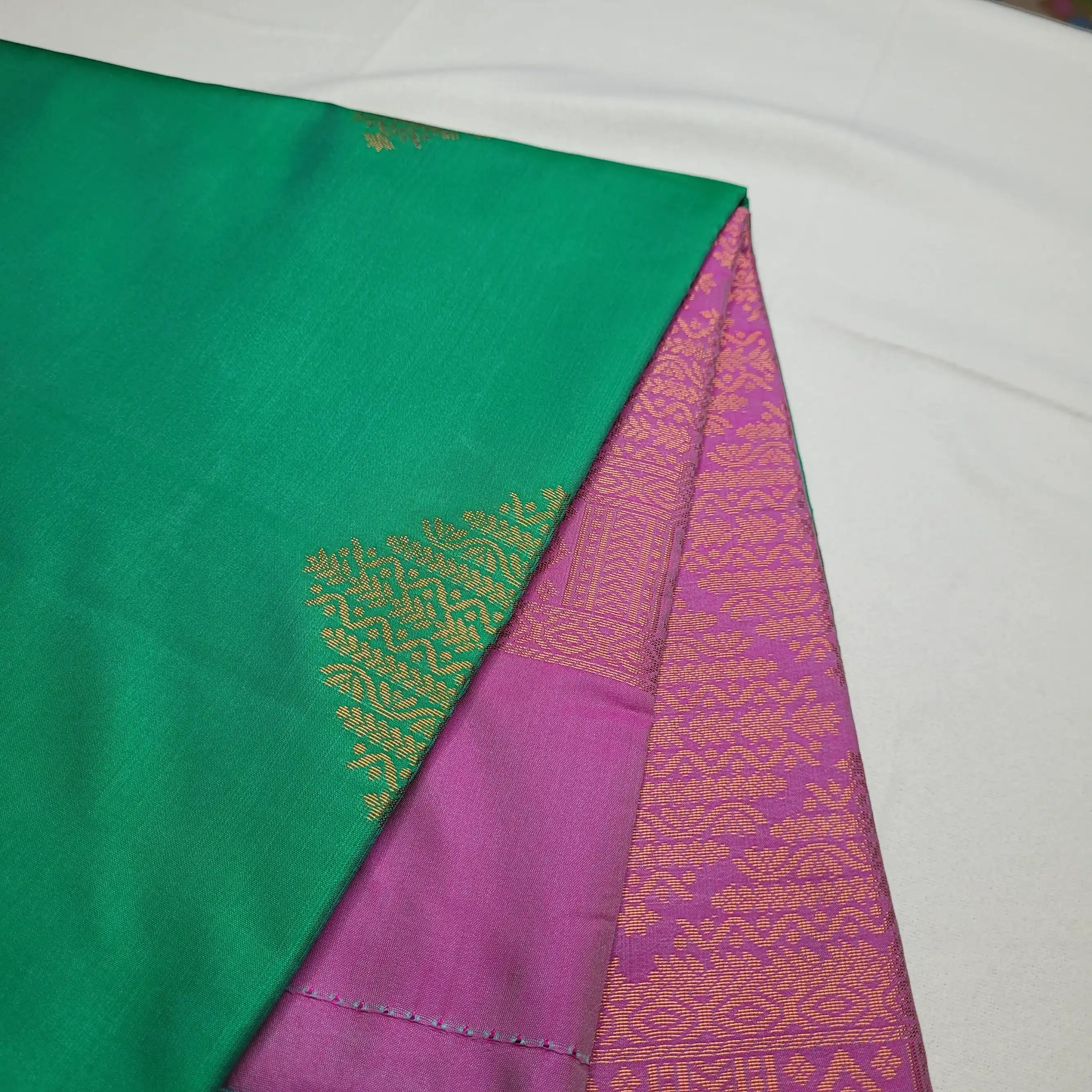 Vibrant Green Soft Silk Saree with Golden Butta Motifs | H4-006