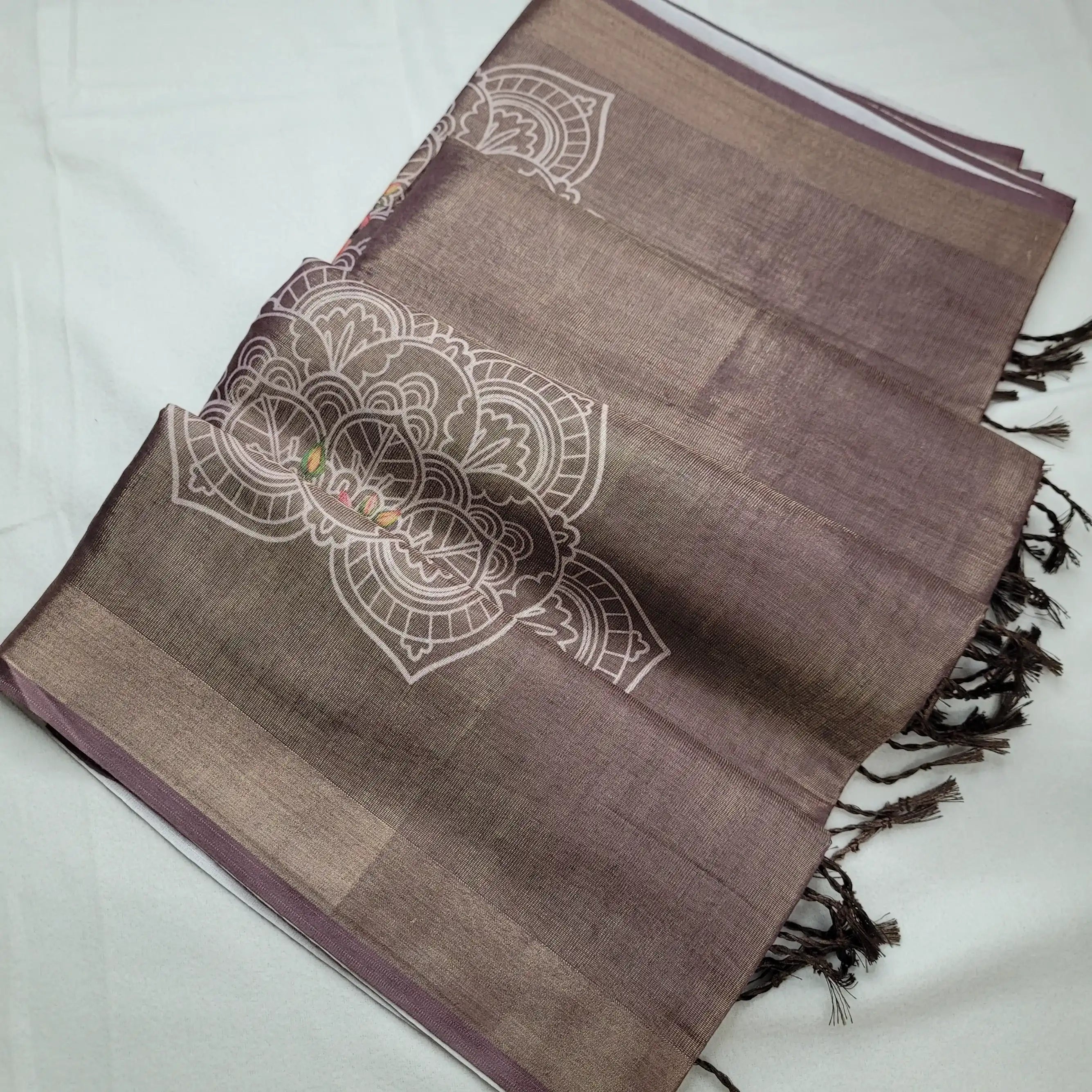 Sophisticated Coffee Linen Saree with Mandala Motif | I0-001