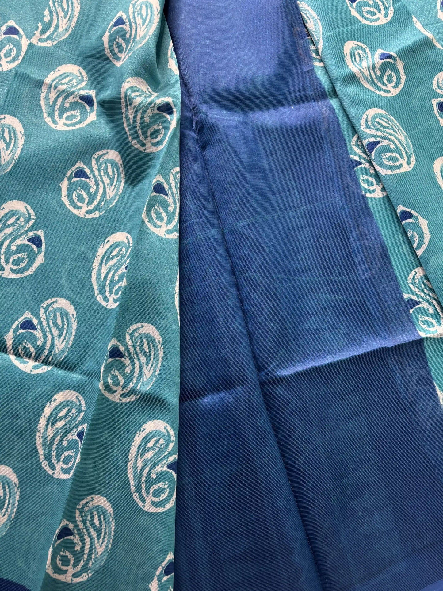 Bright Teal Blue Silk Soft Cotton Saree with Mango Motif Body and Zig Zag pattern Navy Blue Border and pallu