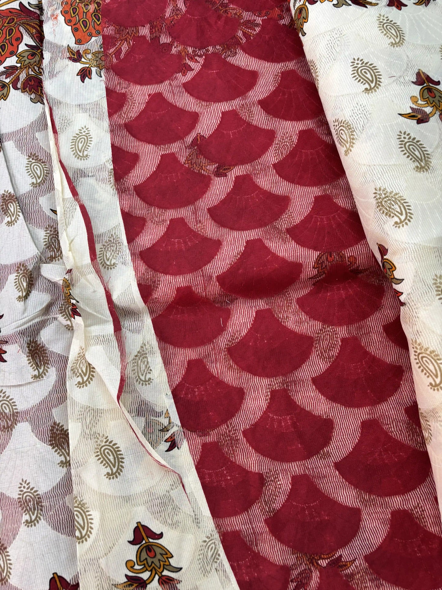 White Netted Cotton Saree with Red, Blue and Yellow Kalamkari Print, Netted Butta and Dark Pink Border and Pallu