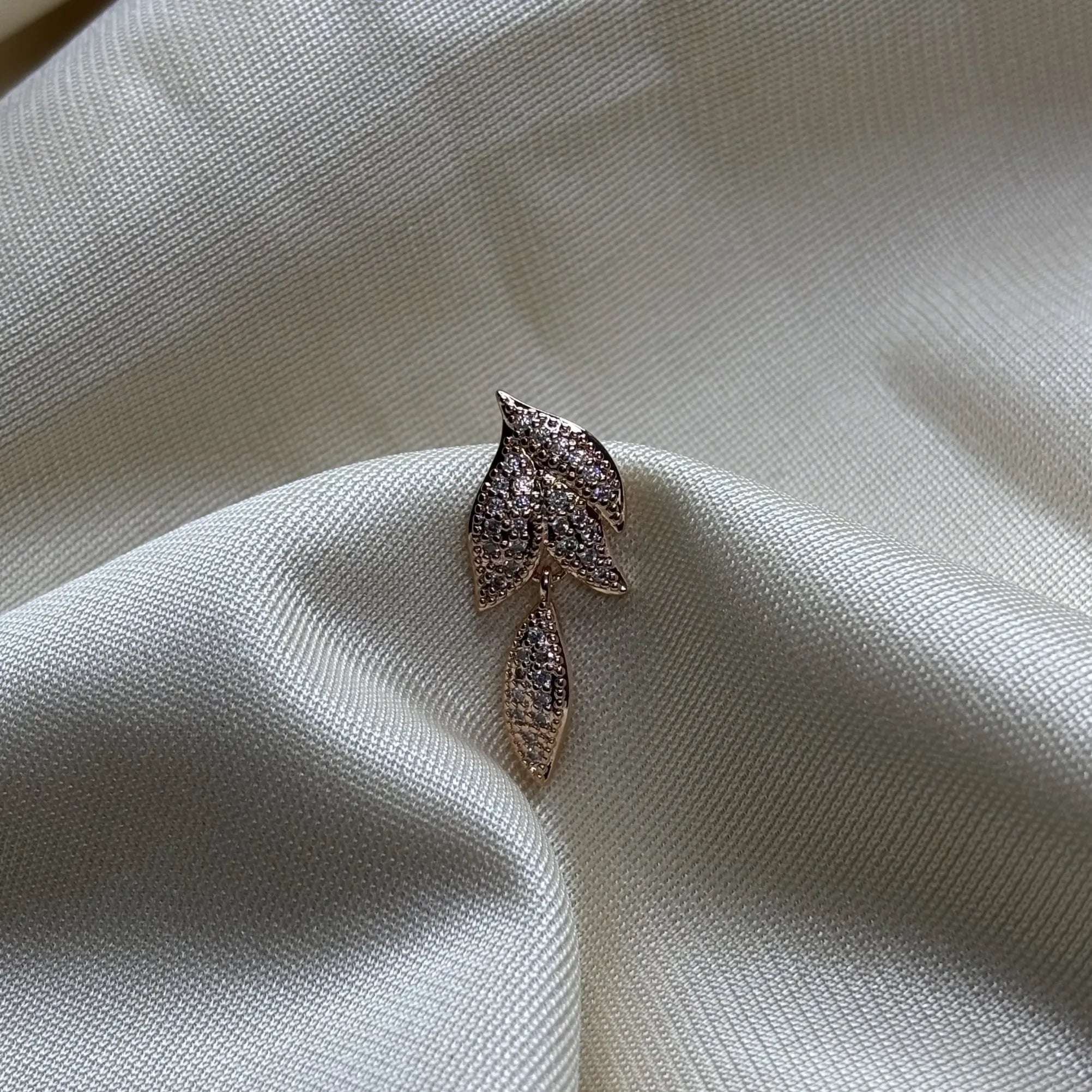 Rose Gold Leaf Cluster Stud Earrings | ER-T1-003