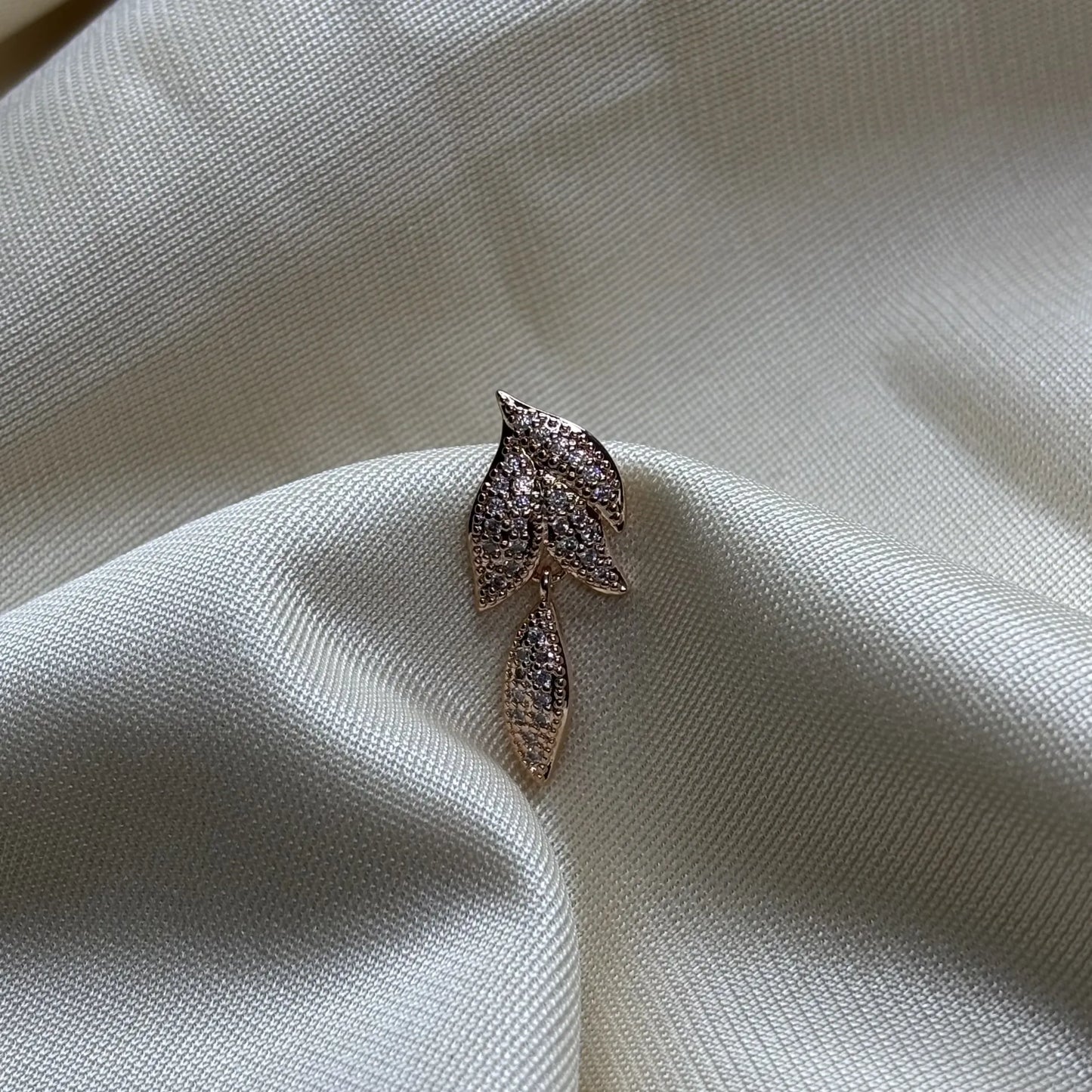 Rose Gold Leaf Cluster Stud Earrings | ER-T1-003