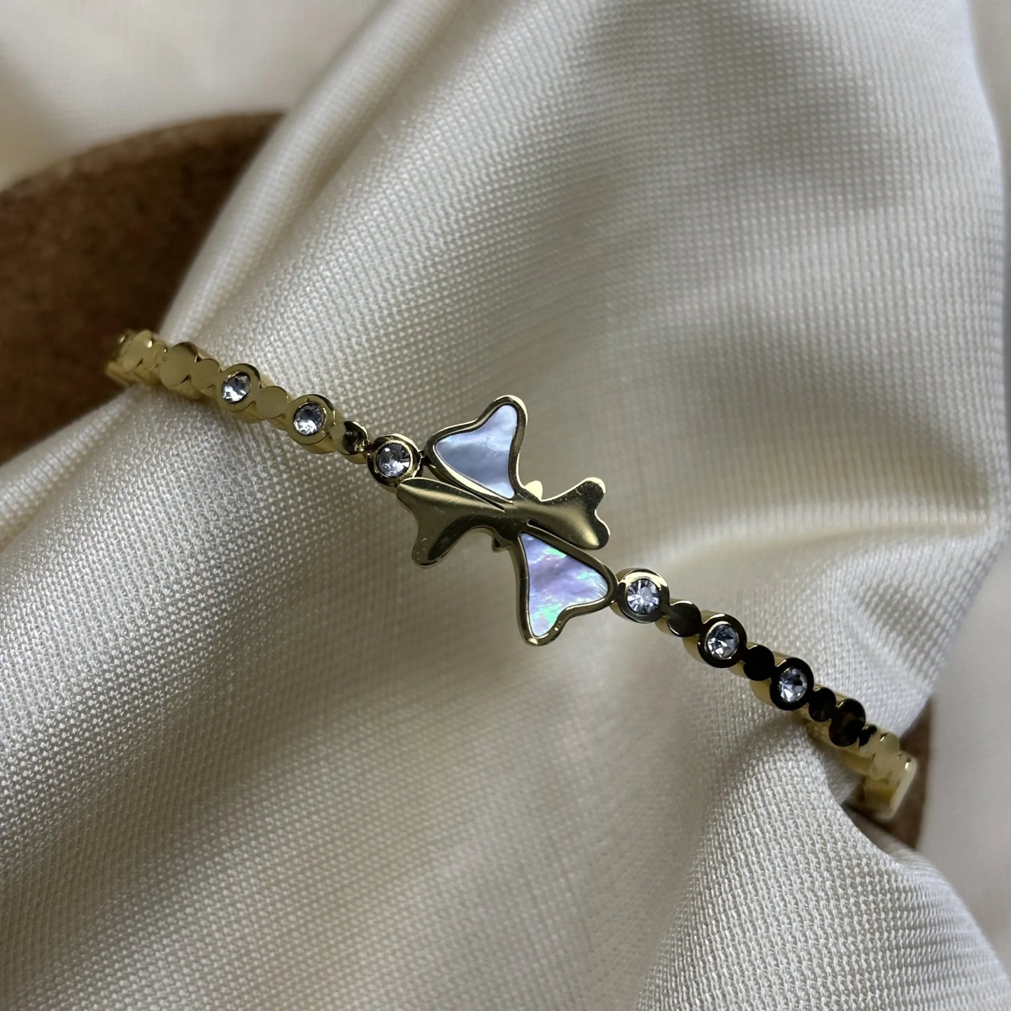 Butterfly Shell Minimal Bracelet | BL-BB-3003