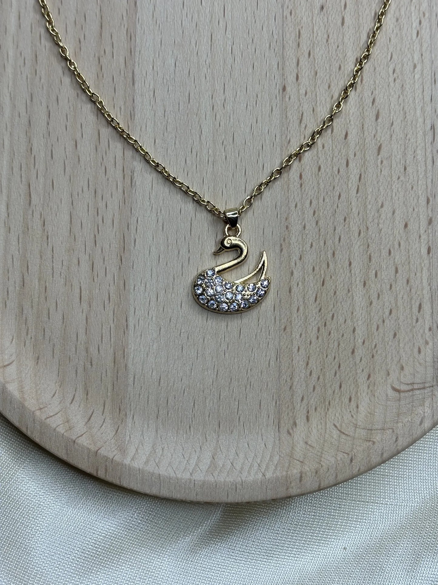 Swan Crystal Pendant Necklace | NK-N2-001