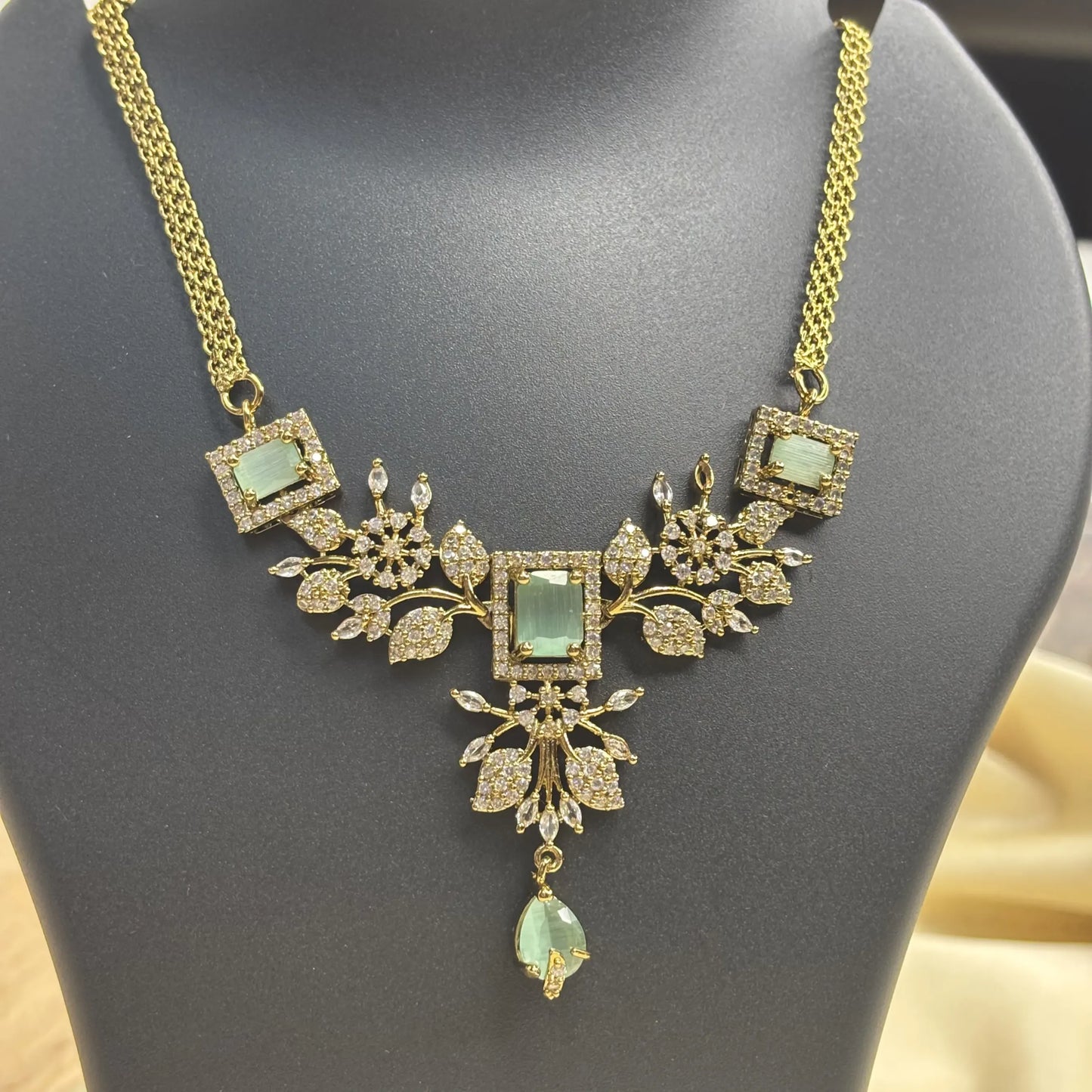 Modern Green Gemstone Necklace with White stone Leaves | CS-B1-009