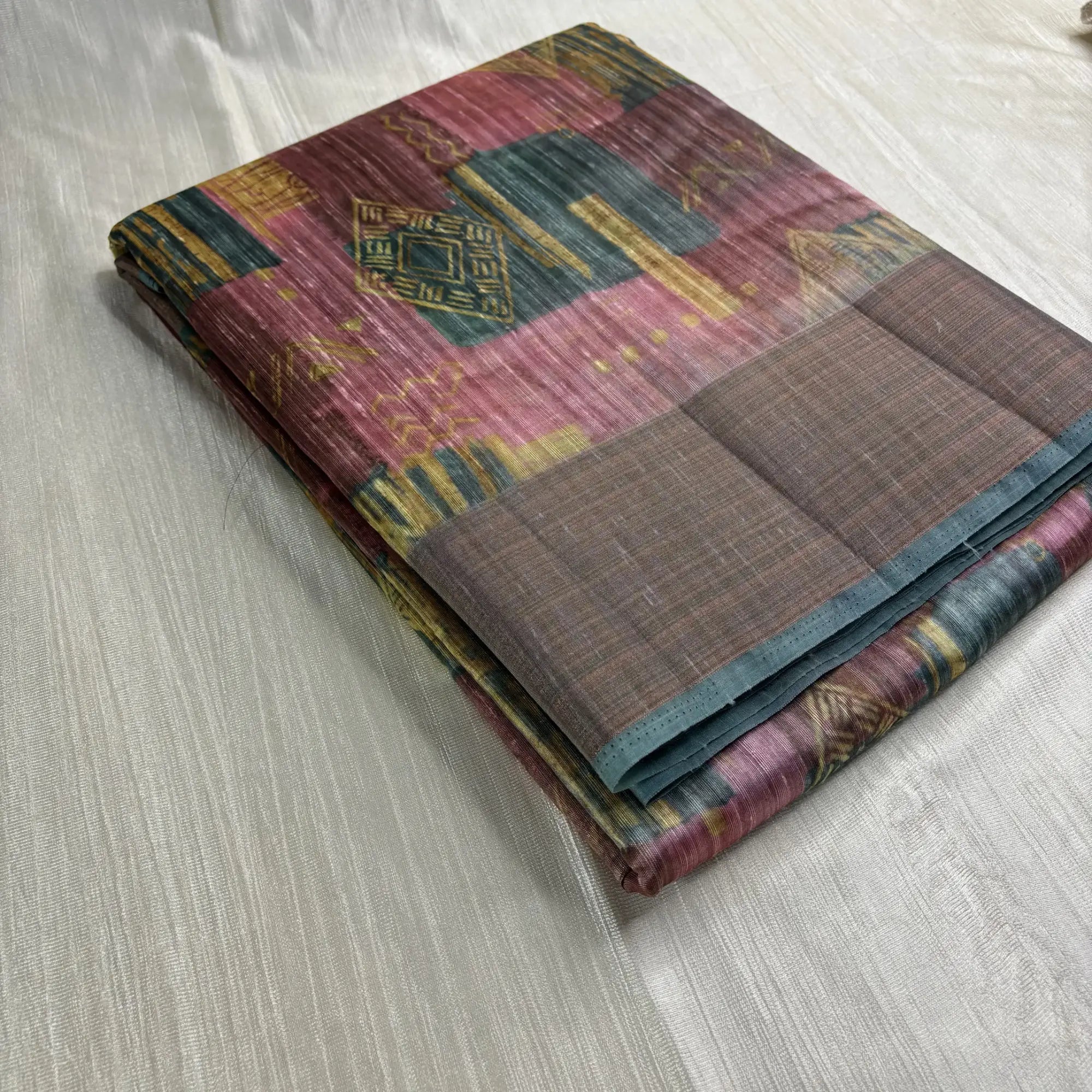 Abstract Matka Silk-Inspired Saree – Earthy Geometry on Mauve (K0-002)