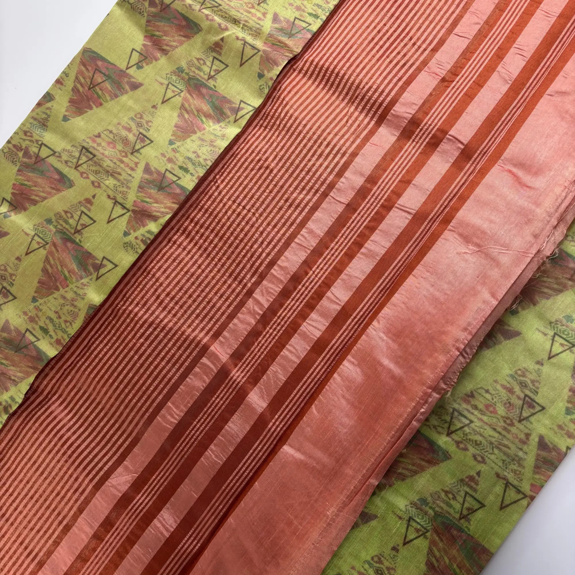 Green Geometric Print with Peach Pink Pallu – Tussar Silk Saree | K1-002