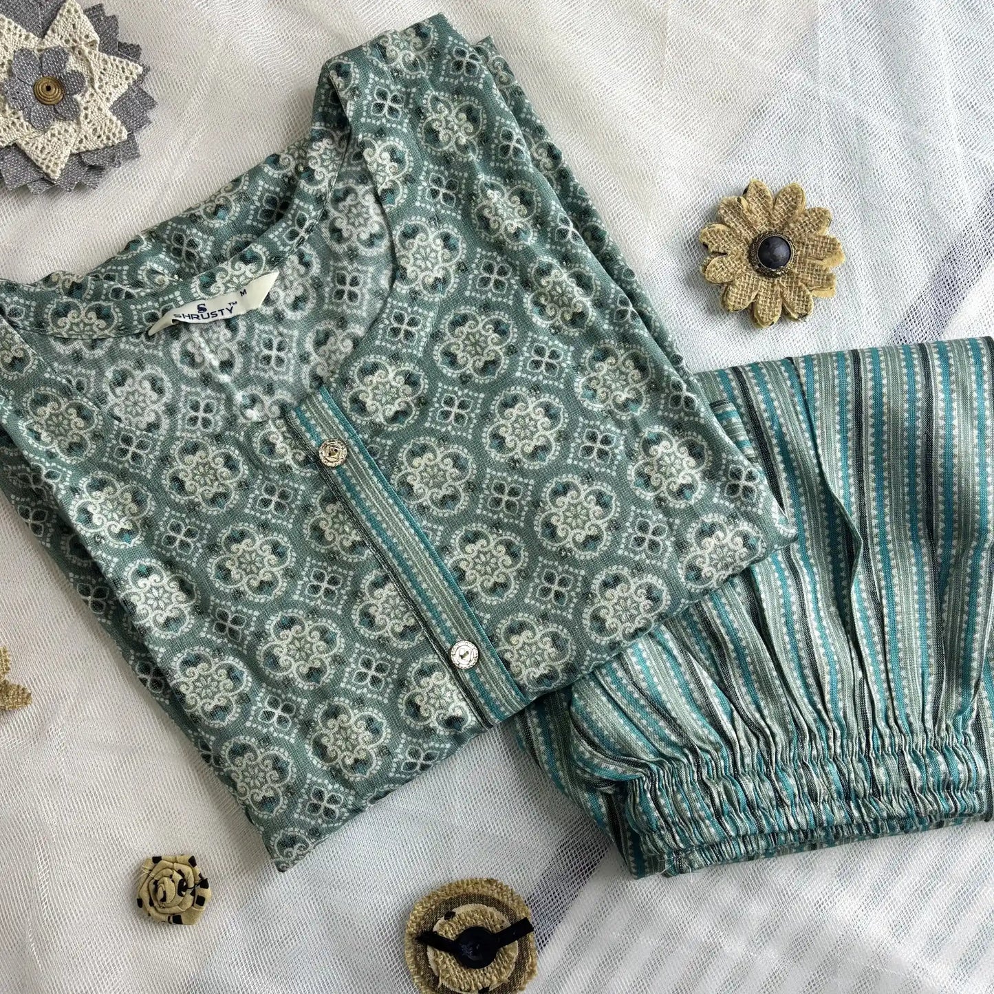 Sage Green Geometric Print Kurthi Set | Q1-001