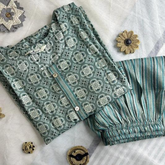 Sage Green Geometric Print Kurthi Set | Q1-001