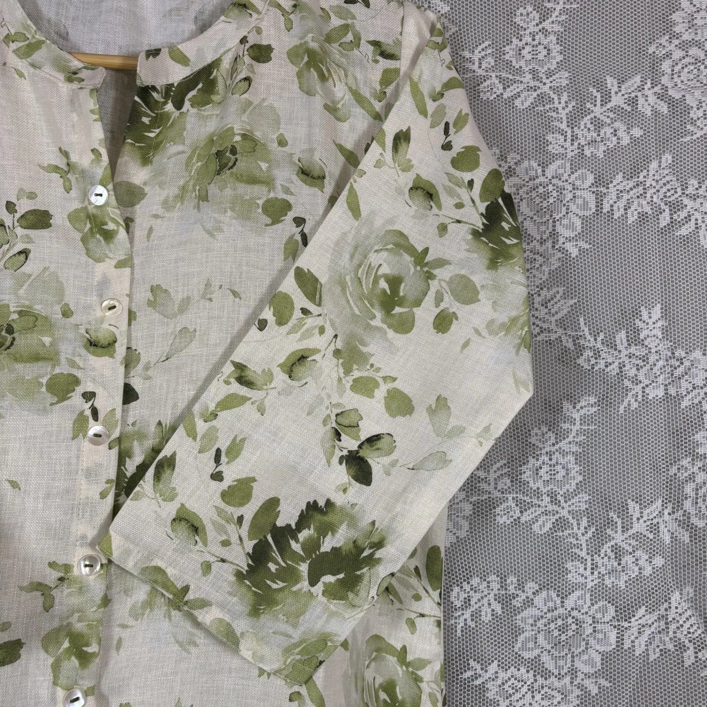 White and Green Floral Print Kurthi | Q2-001