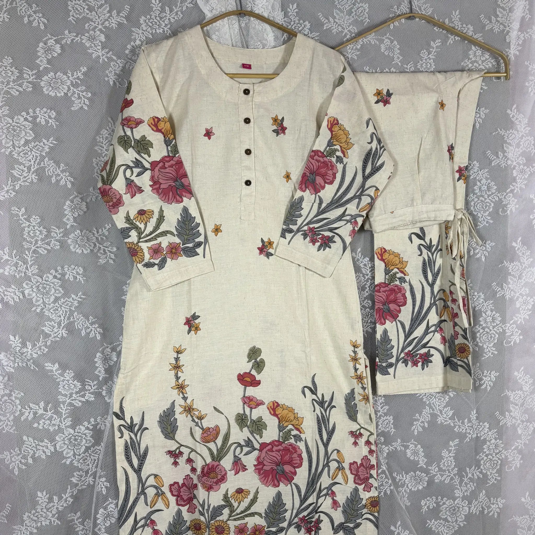 Off-White Floral Print Kurthi Set | R1-001