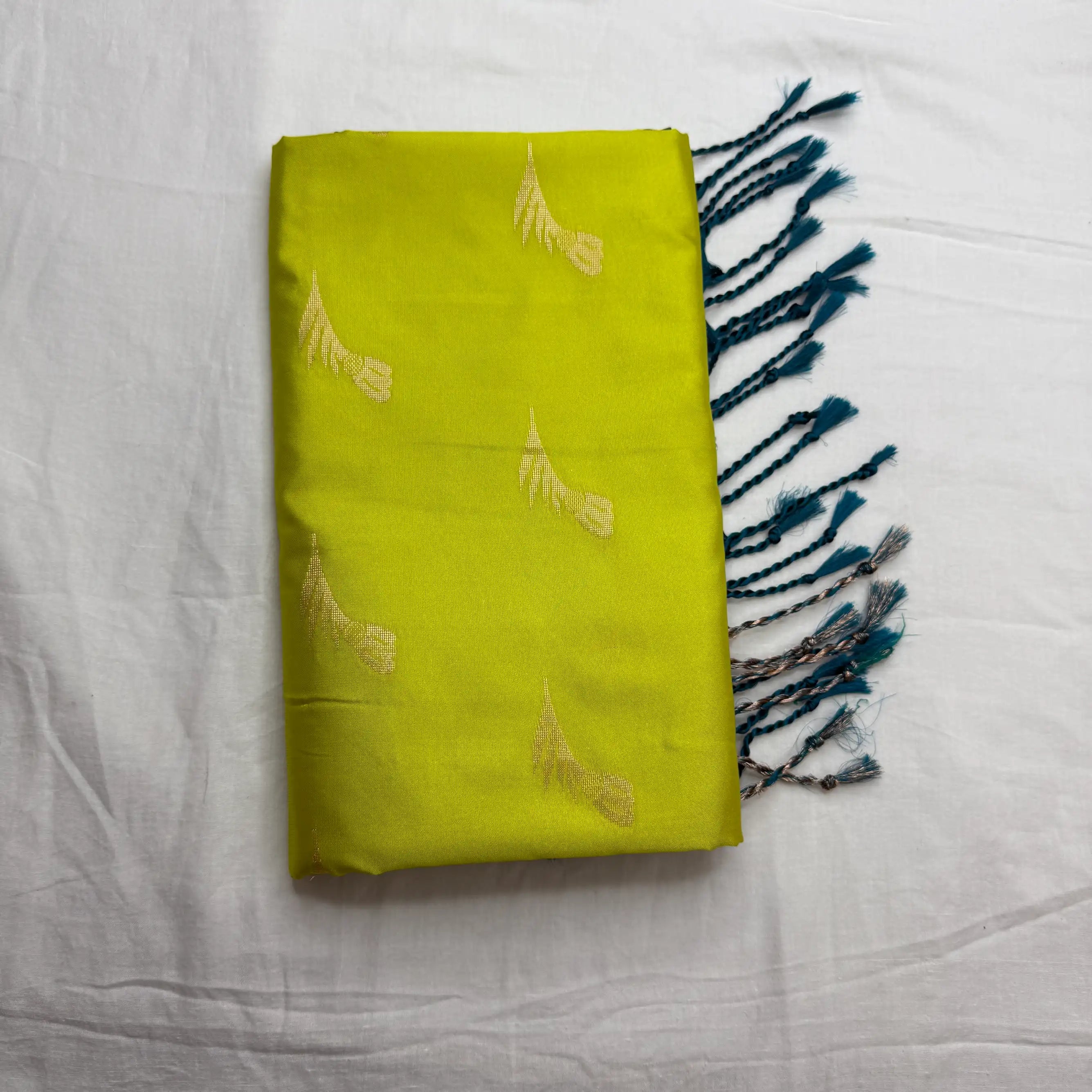 Neon Yellow & Teal – Soft Silk Saree with Geometric Pallu -SKU: J4-010