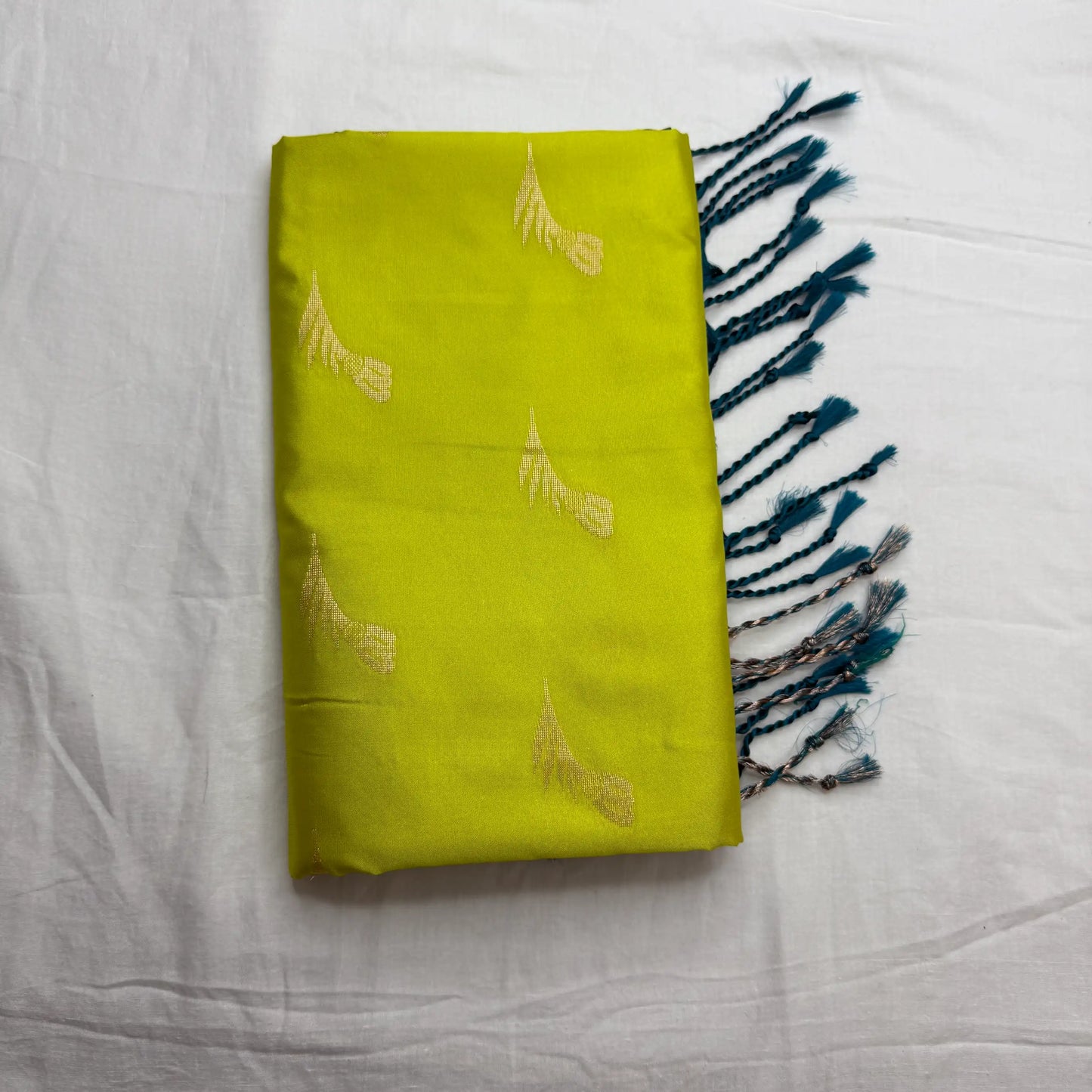 Neon Yellow & Teal – Soft Silk Saree with Geometric Pallu -SKU: J4-010
