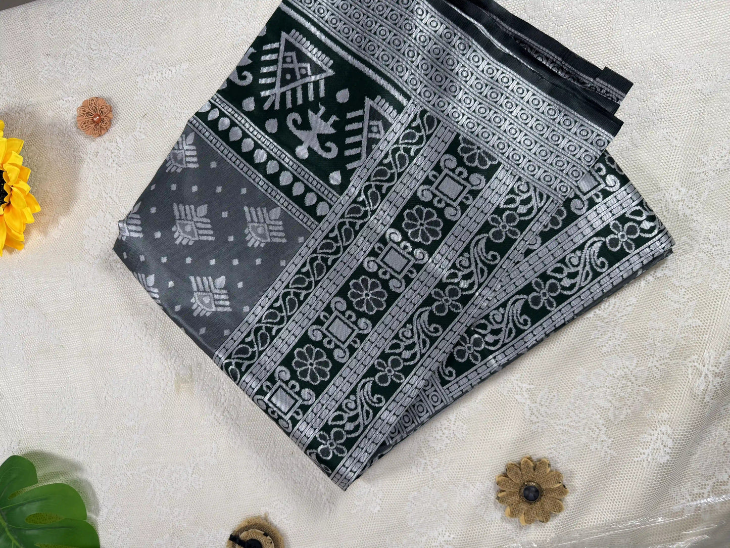 Winter Silk - Rich Dark Green Cotton Silk Saree with Silver Zari work