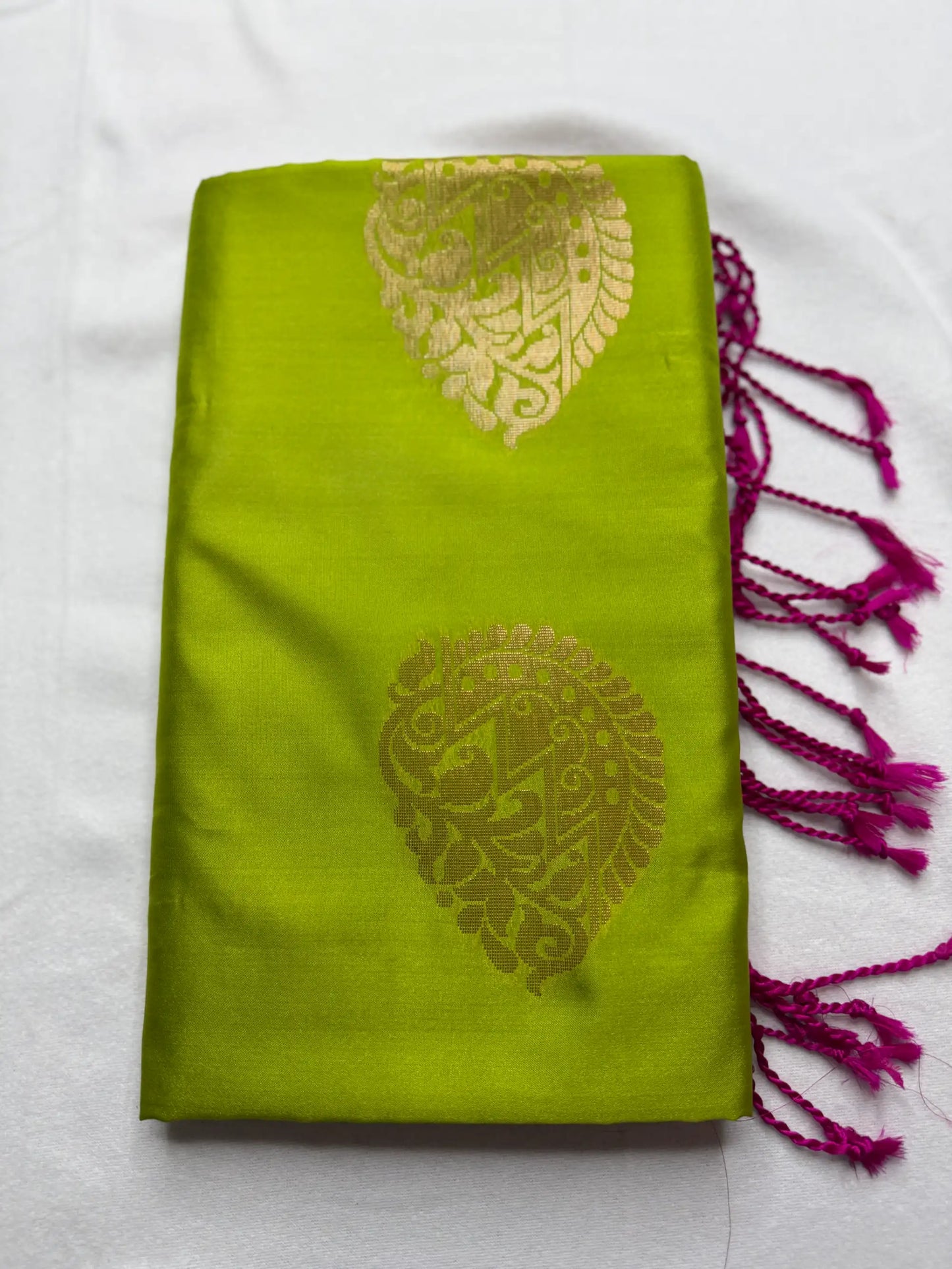 Vibrant Green & Pink – Semi Silk Saree with Floral Pallu -SKU: J4-004