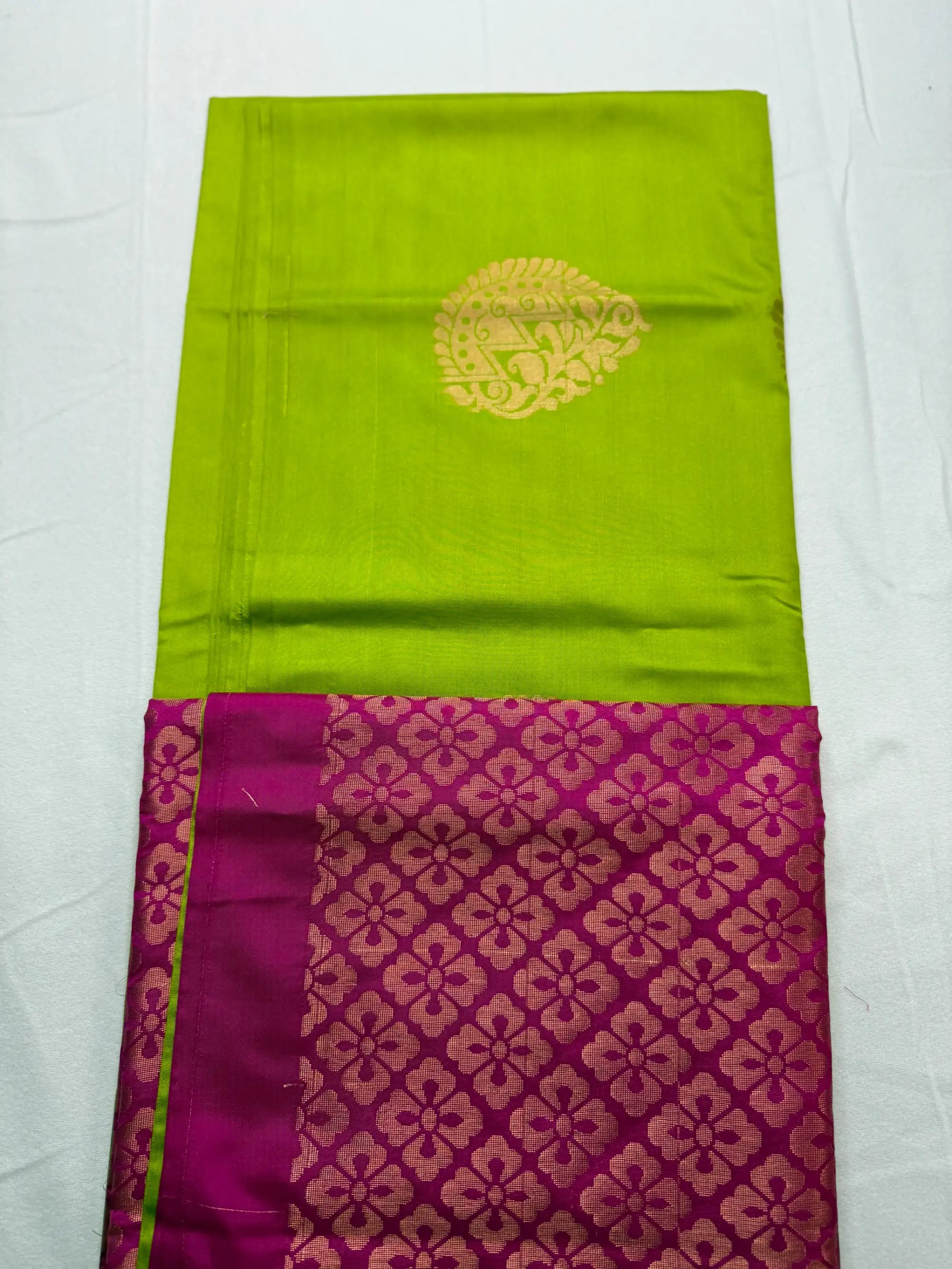 Vibrant Green & Pink – Semi Silk Saree with Floral Pallu -SKU: J4-004