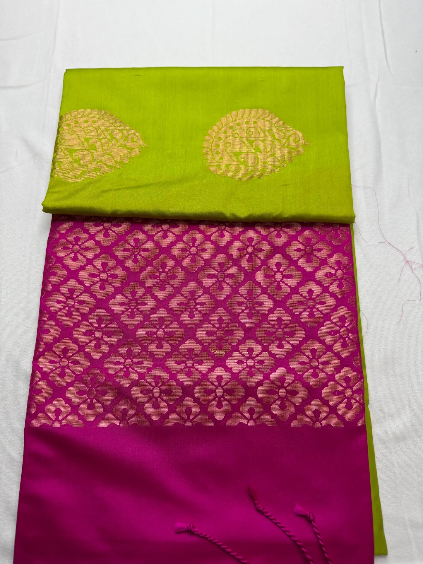 Vibrant Green & Pink – Semi Silk Saree with Floral Pallu -SKU: J4-004