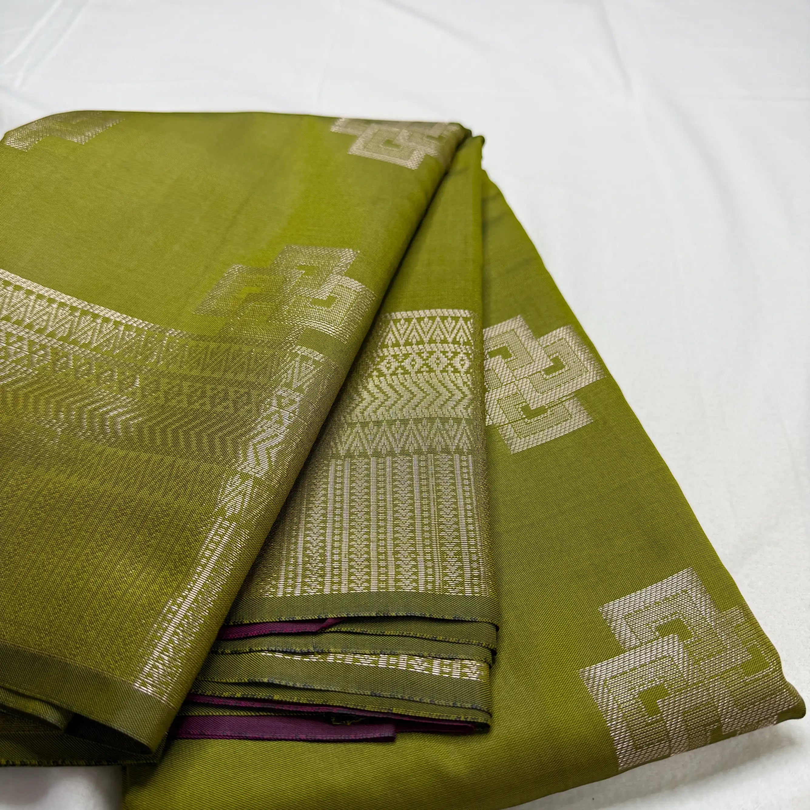 Olive Green & Magenta – Semi Silk Saree with Geometric Pallu -SKU: I1-001