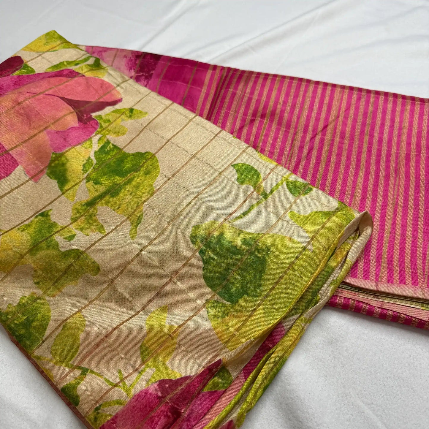 Fuchsia Pink & Beige – Linen Saree with Floral Print -SKU: E0-001