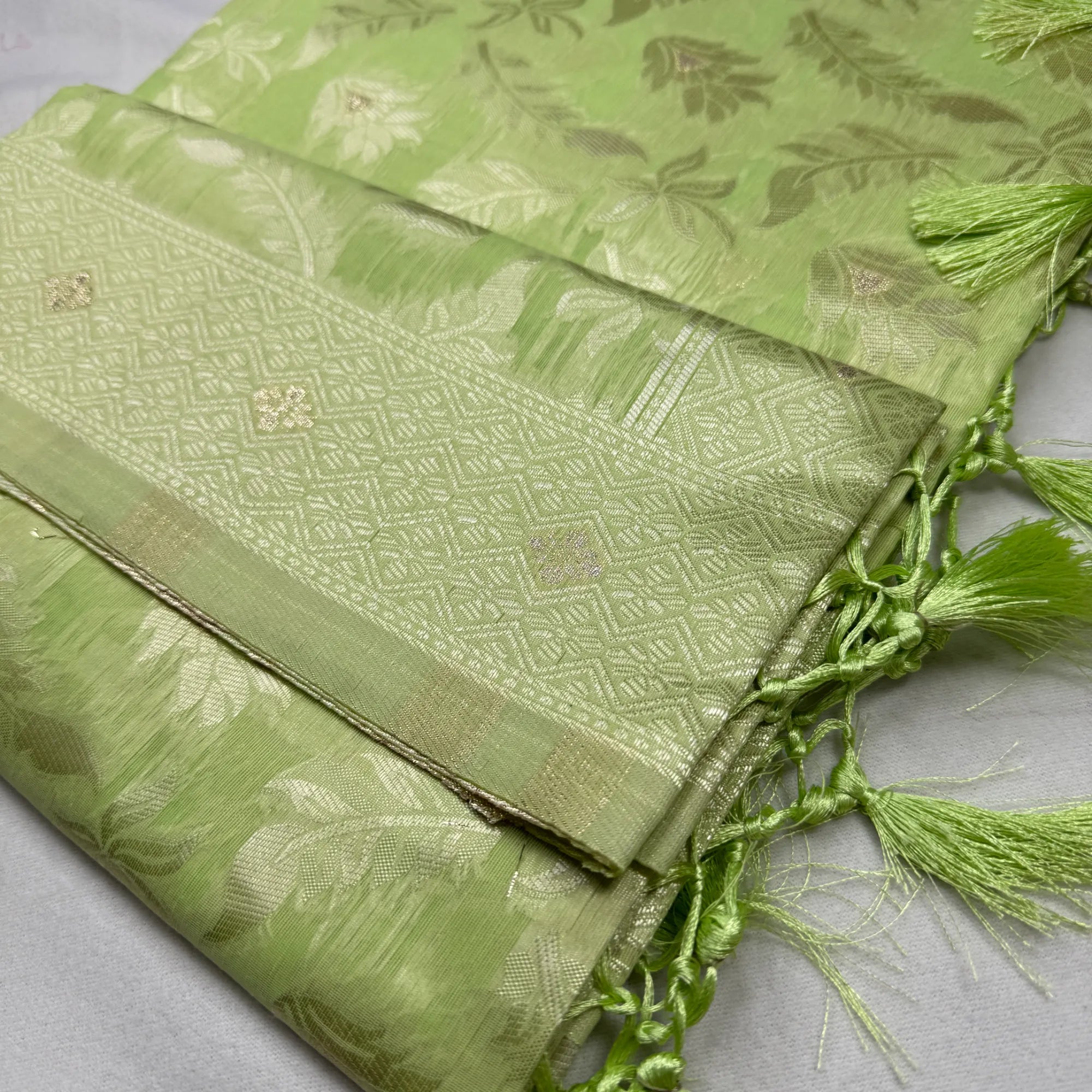 Mint Green Jacquard Saree with Woven Motifs | O4-003