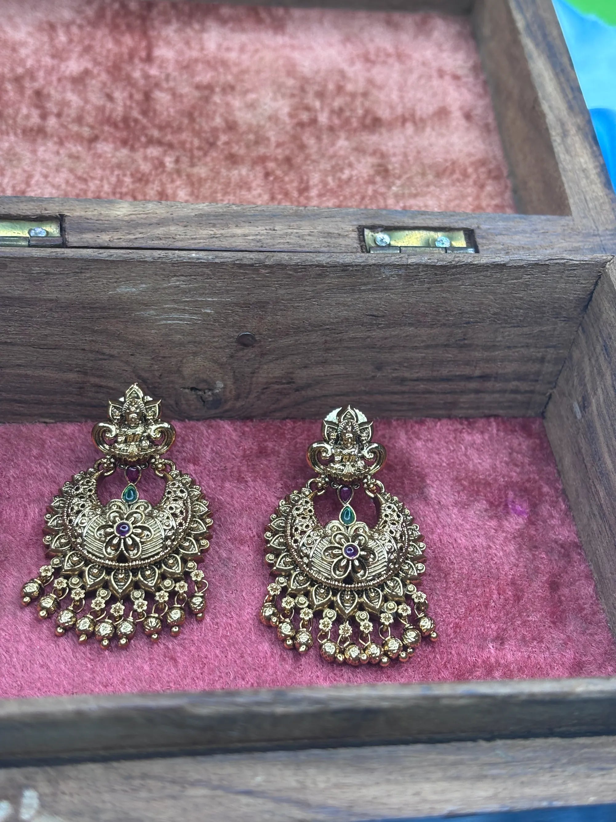 Grand Antique Jhumka Earrings (SKU: B5-J-006)