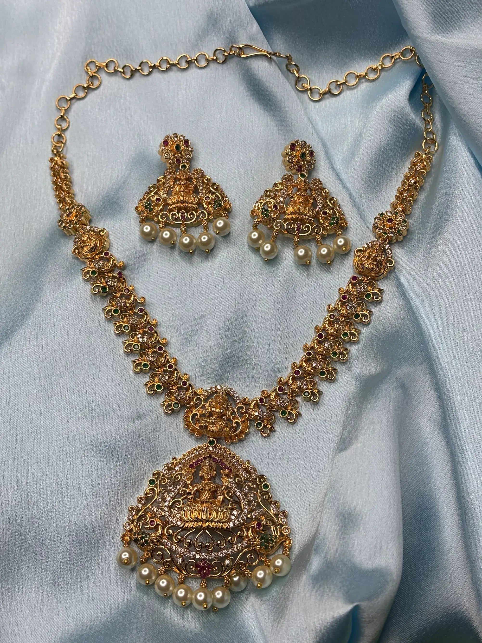 Antique Lakshmi Devi Temple Jewelry Set (SKU: B5-CS-003)