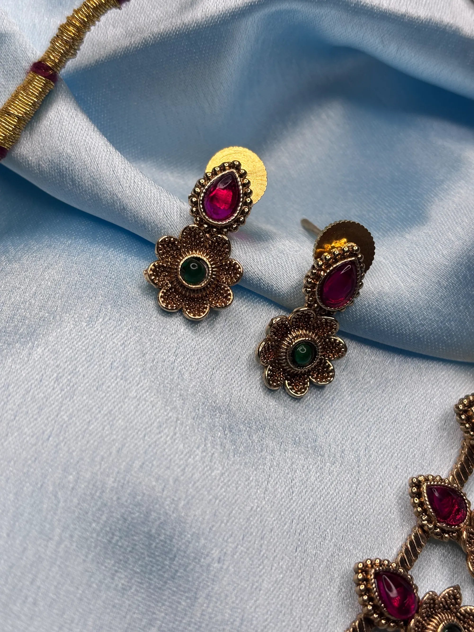 Floral Ruby & Emerald Necklace Set (SKU: B5-CS-006)