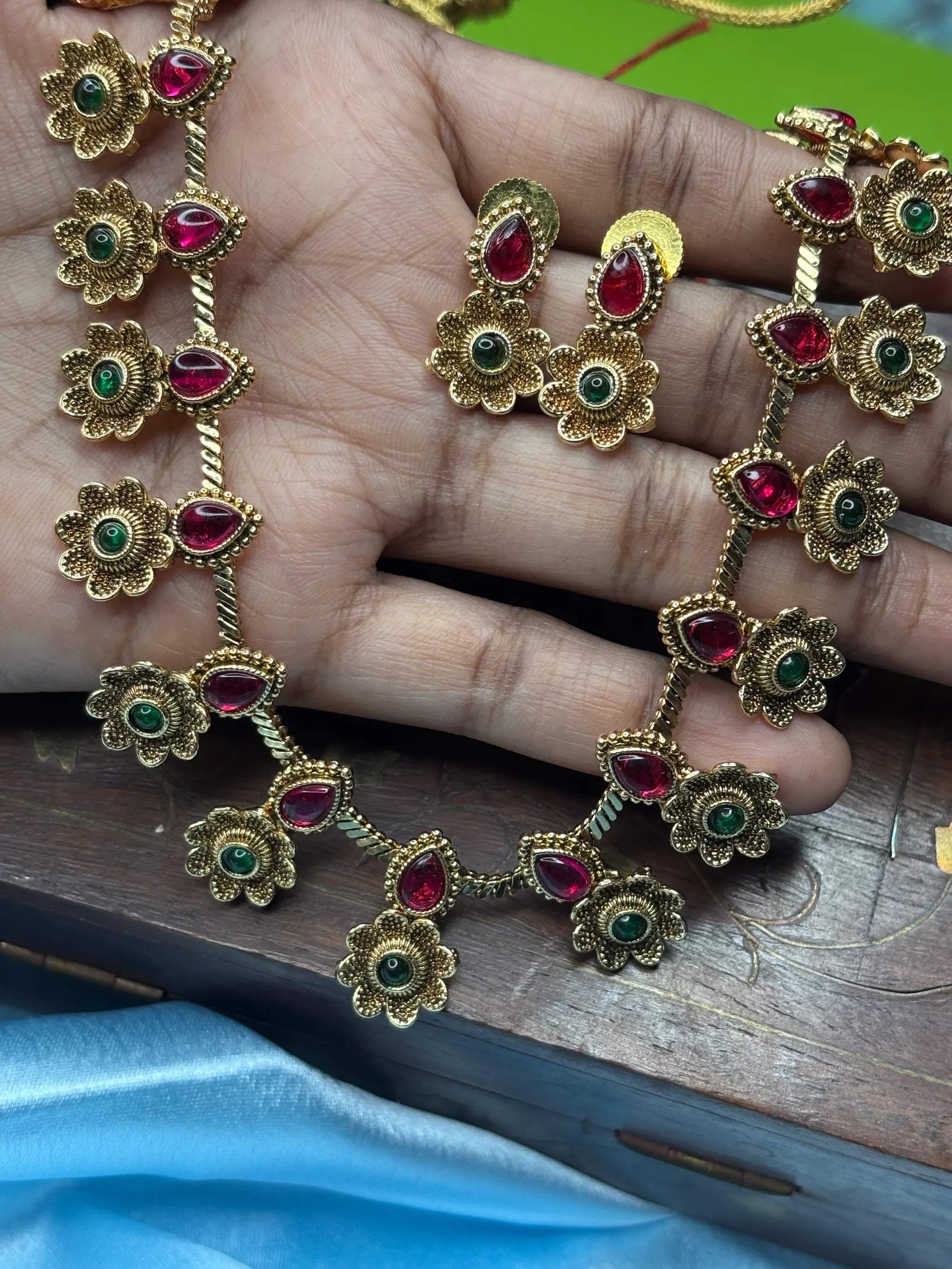 Floral Ruby & Emerald Necklace Set (SKU: B5-CS-006)