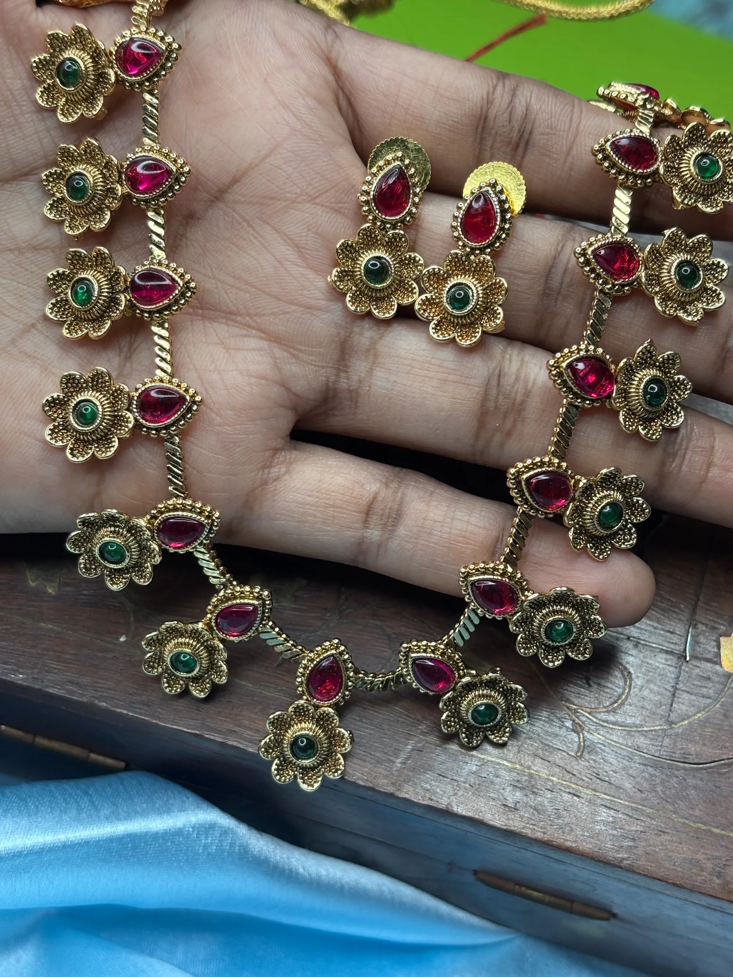 Floral Ruby & Emerald Necklace Set (SKU: B5-CS-006)