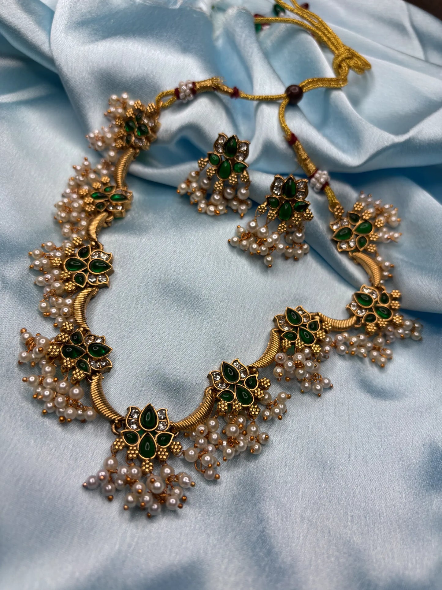 Floral Emerald & Pearl Necklace Set (SKU: B5-CS-008)