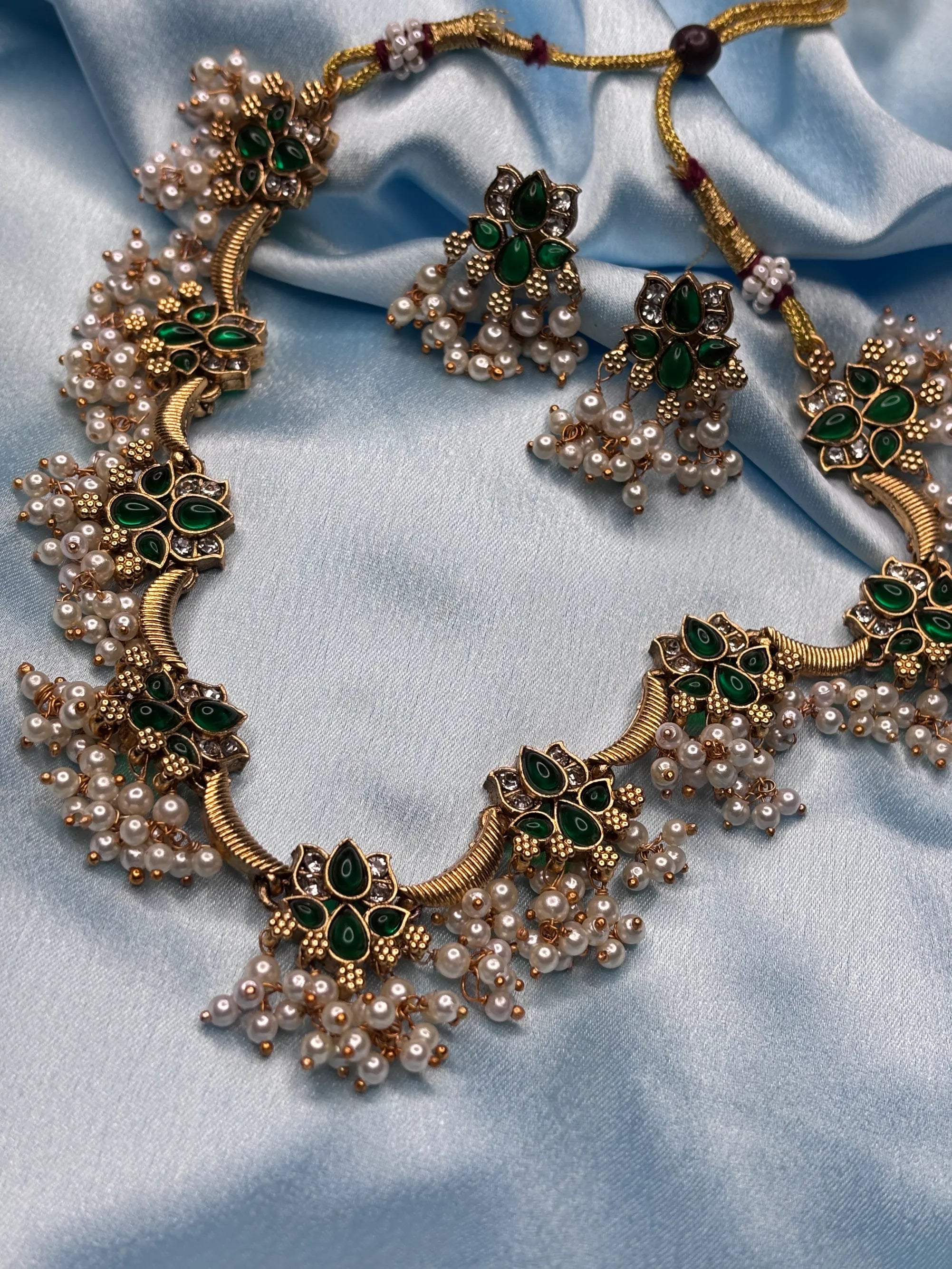 Floral Emerald & Pearl Necklace Set (SKU: B5-CS-008)
