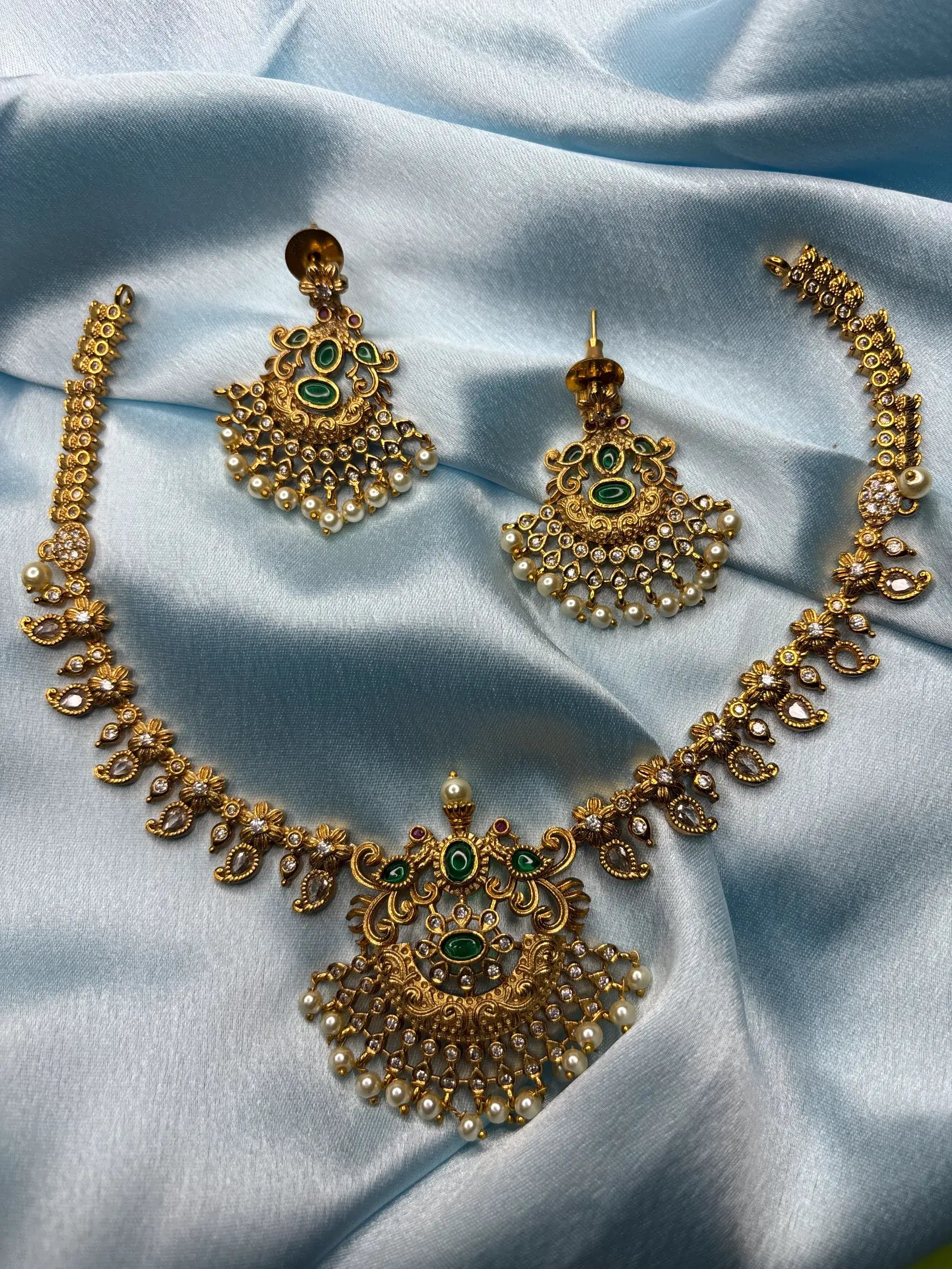 Traditional Green Gemstone & Pearl Necklace Set (SKU: B5-CS-013)