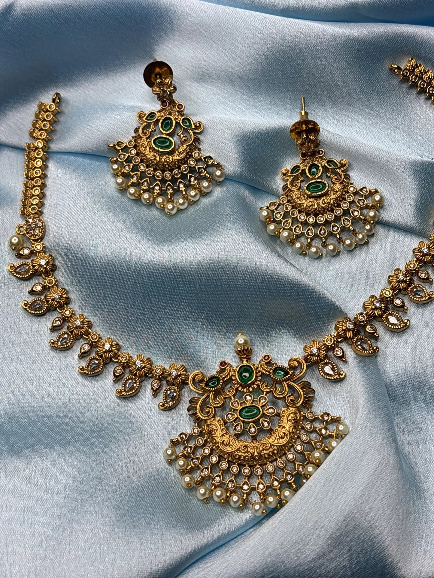 Traditional Green Gemstone & Pearl Necklace Set (SKU: B5-CS-013)
