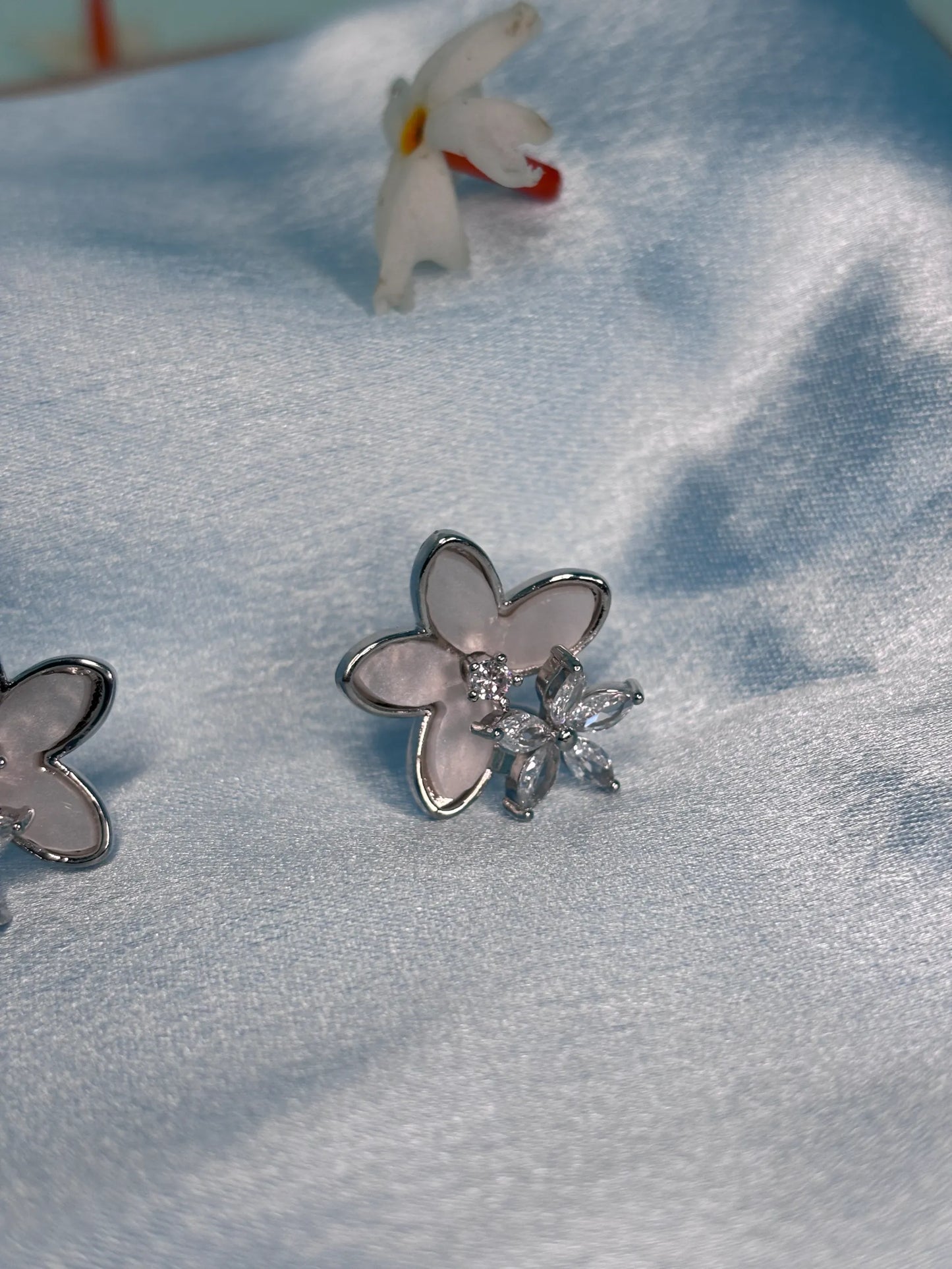 Silver-Toned Floral Stud Earrings (SKU: B4-ER-002)