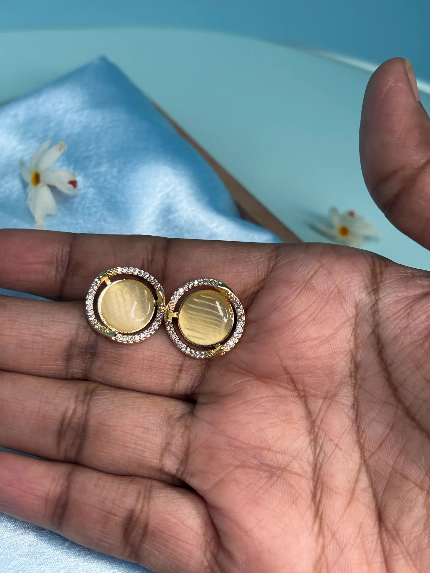 Golden Studs with Cat's Eye Stone (SKU: B4-ER-006)