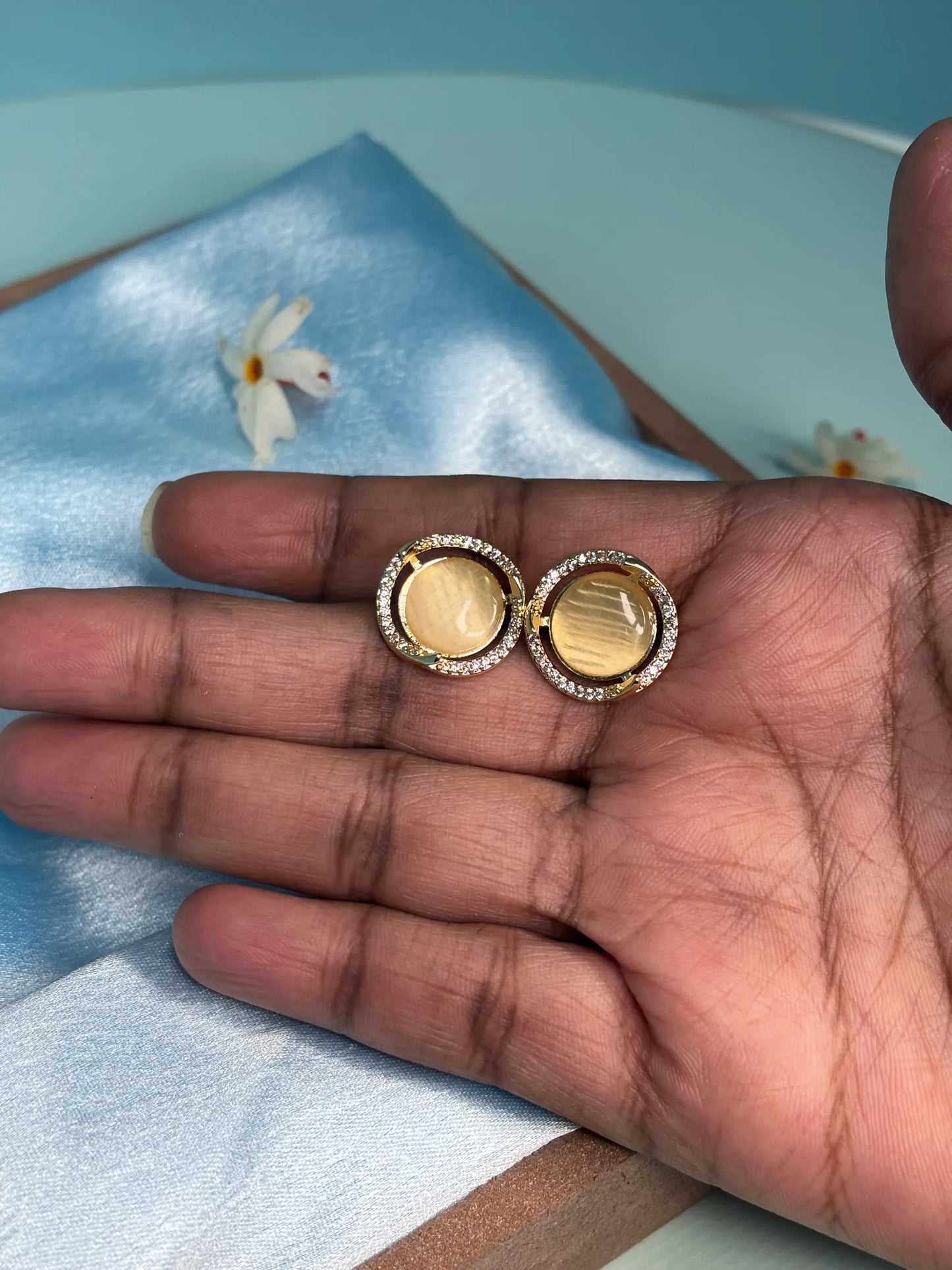 Golden Studs with Cat's Eye Stone (SKU: B4-ER-006)