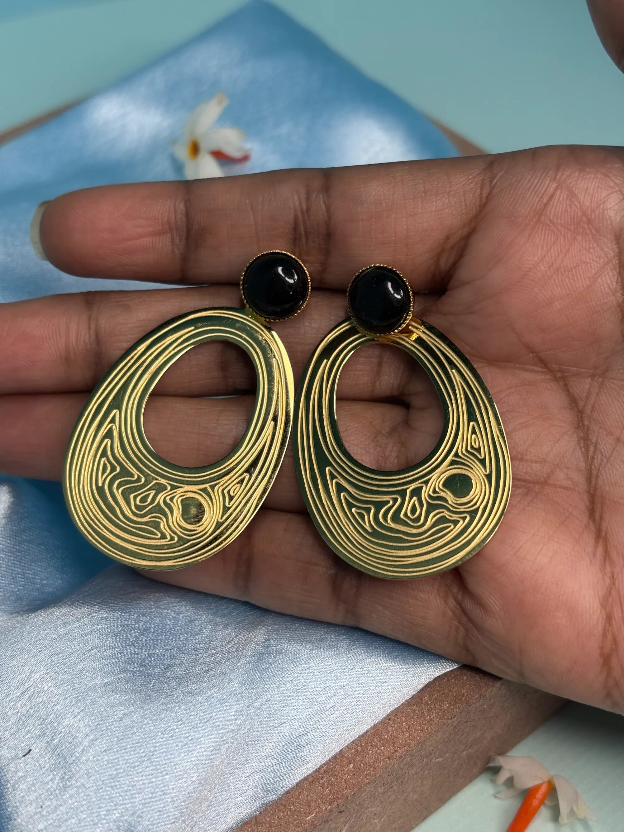 Bold Black & Gold Drop Earrings (SKU: B4-ER-009)