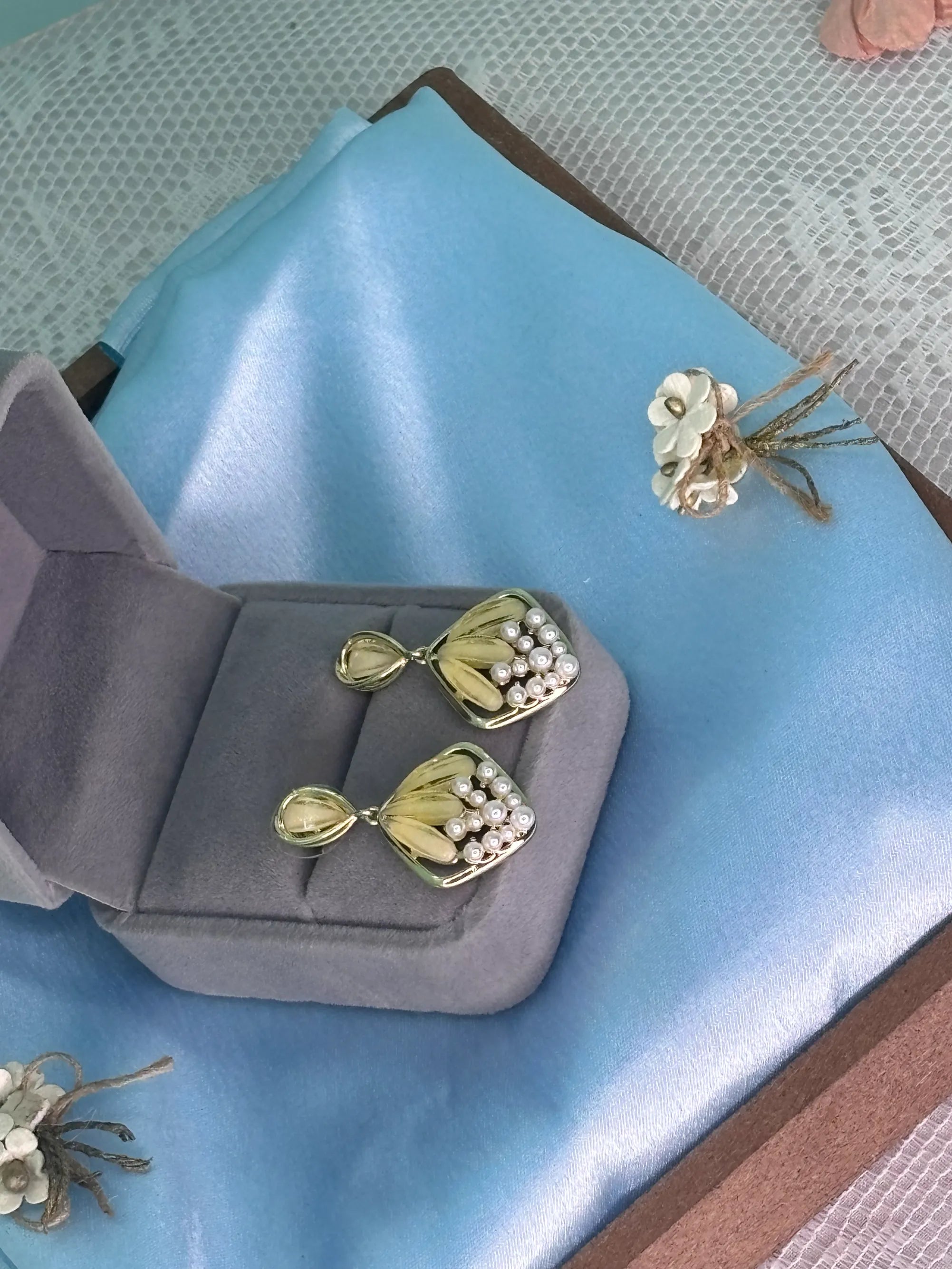 Dainty Pearl Drop Earrings (SKU: B4-ER-011)