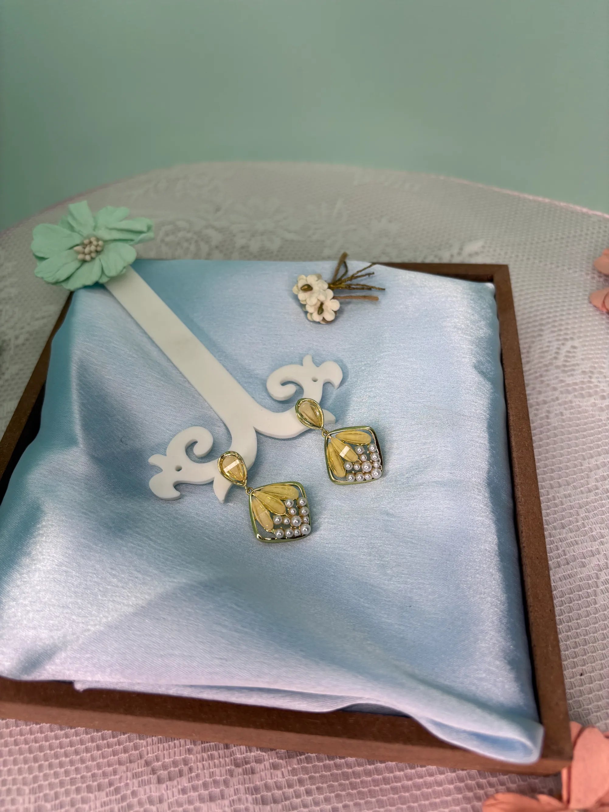 Dainty Pearl Drop Earrings (SKU: B4-ER-011)