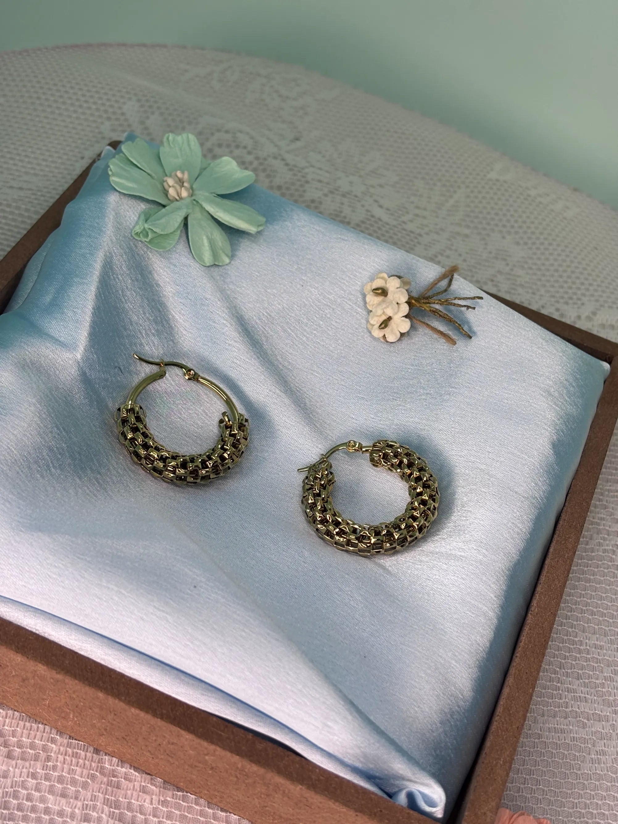 Woven Golden Hoop Earrings (SKU: B4-ER-017)