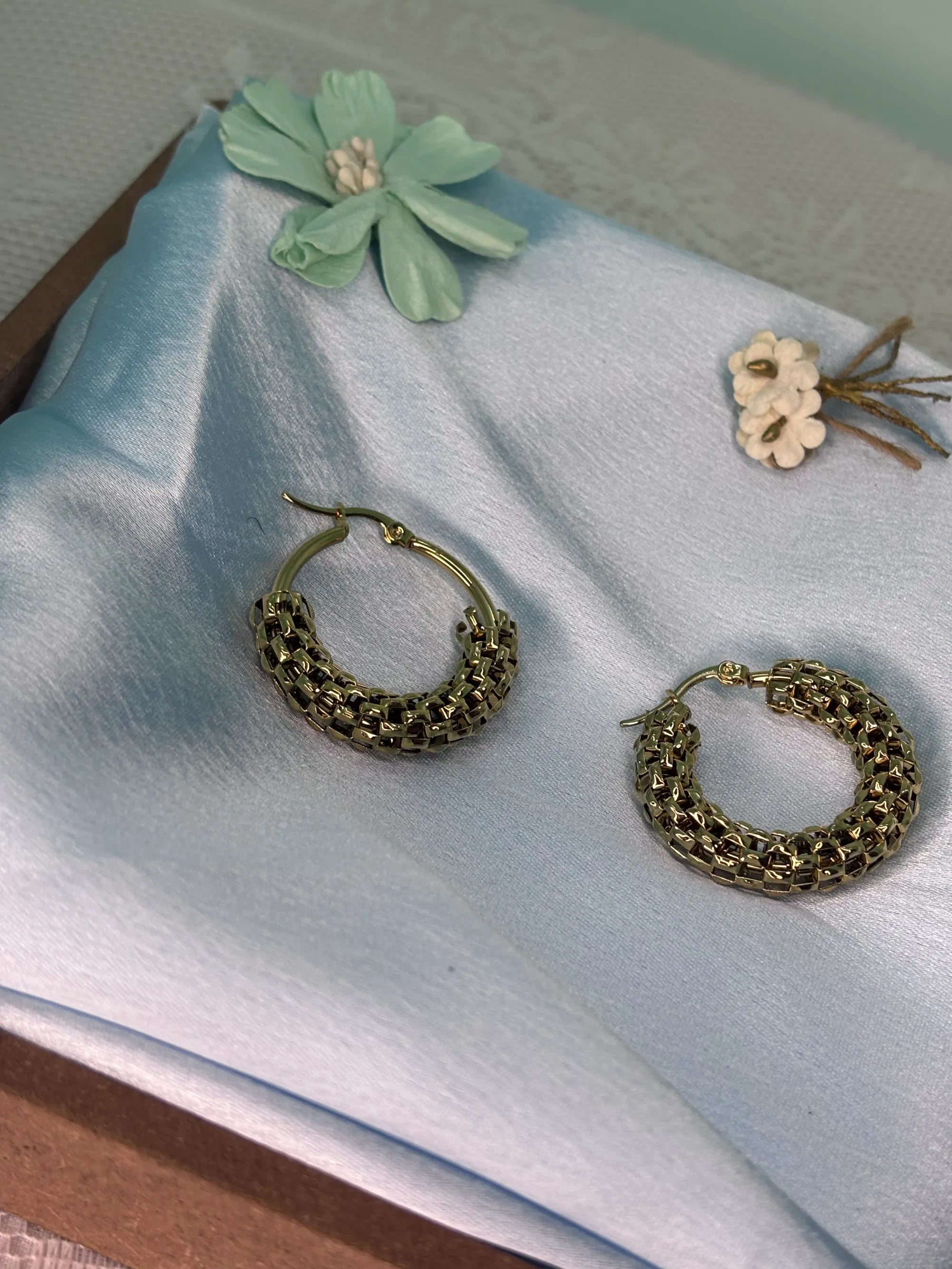Woven Golden Hoop Earrings (SKU: B4-ER-017)