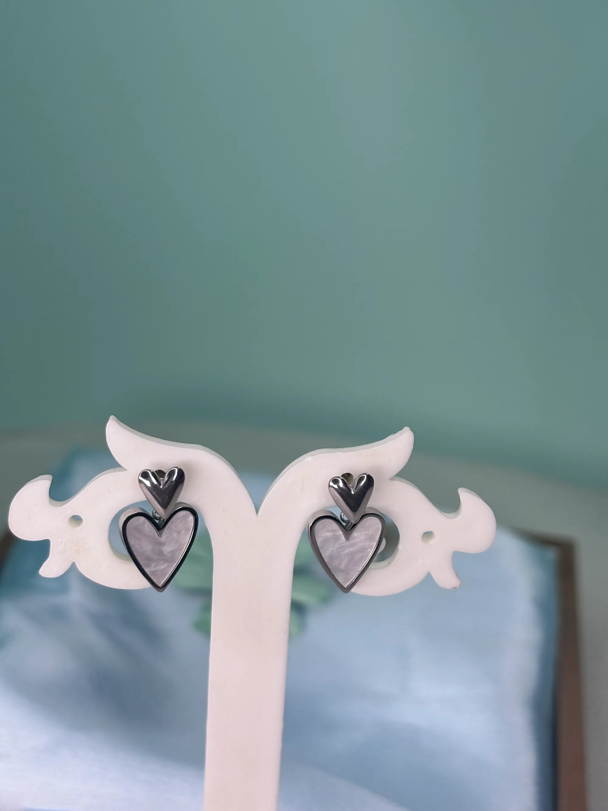 Mother of Pearl Heart Drop Earrings (SKU: B4-ER-020)