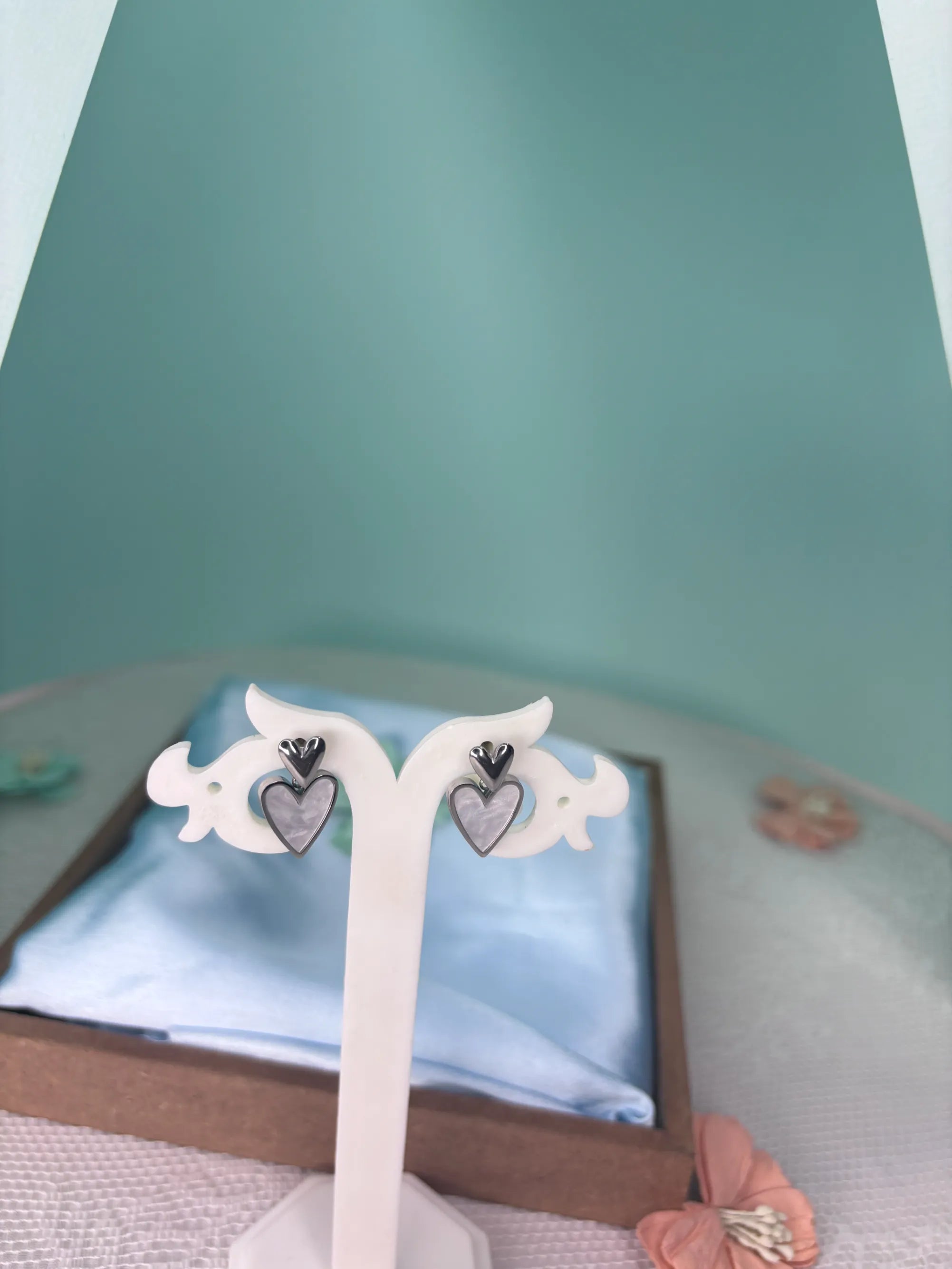 Mother of Pearl Heart Drop Earrings (SKU: B4-ER-020)