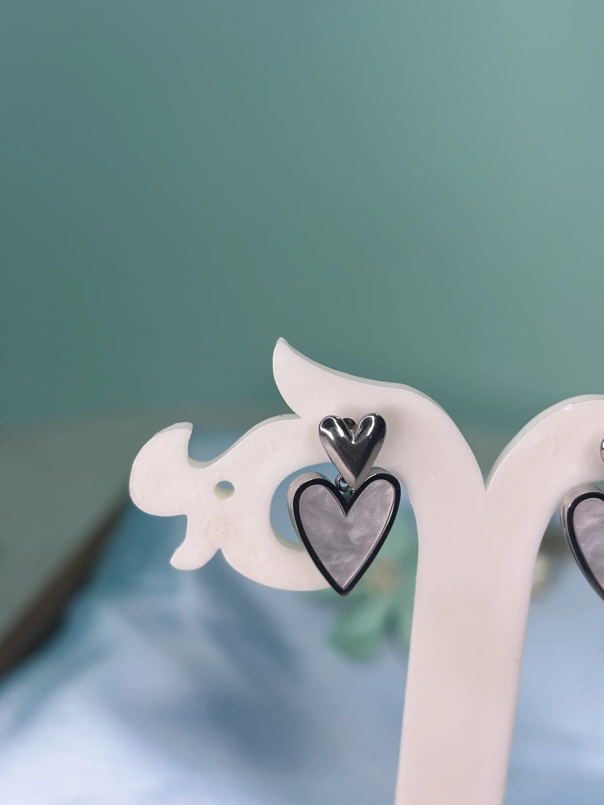 Mother of Pearl Heart Drop Earrings (SKU: B4-ER-020)